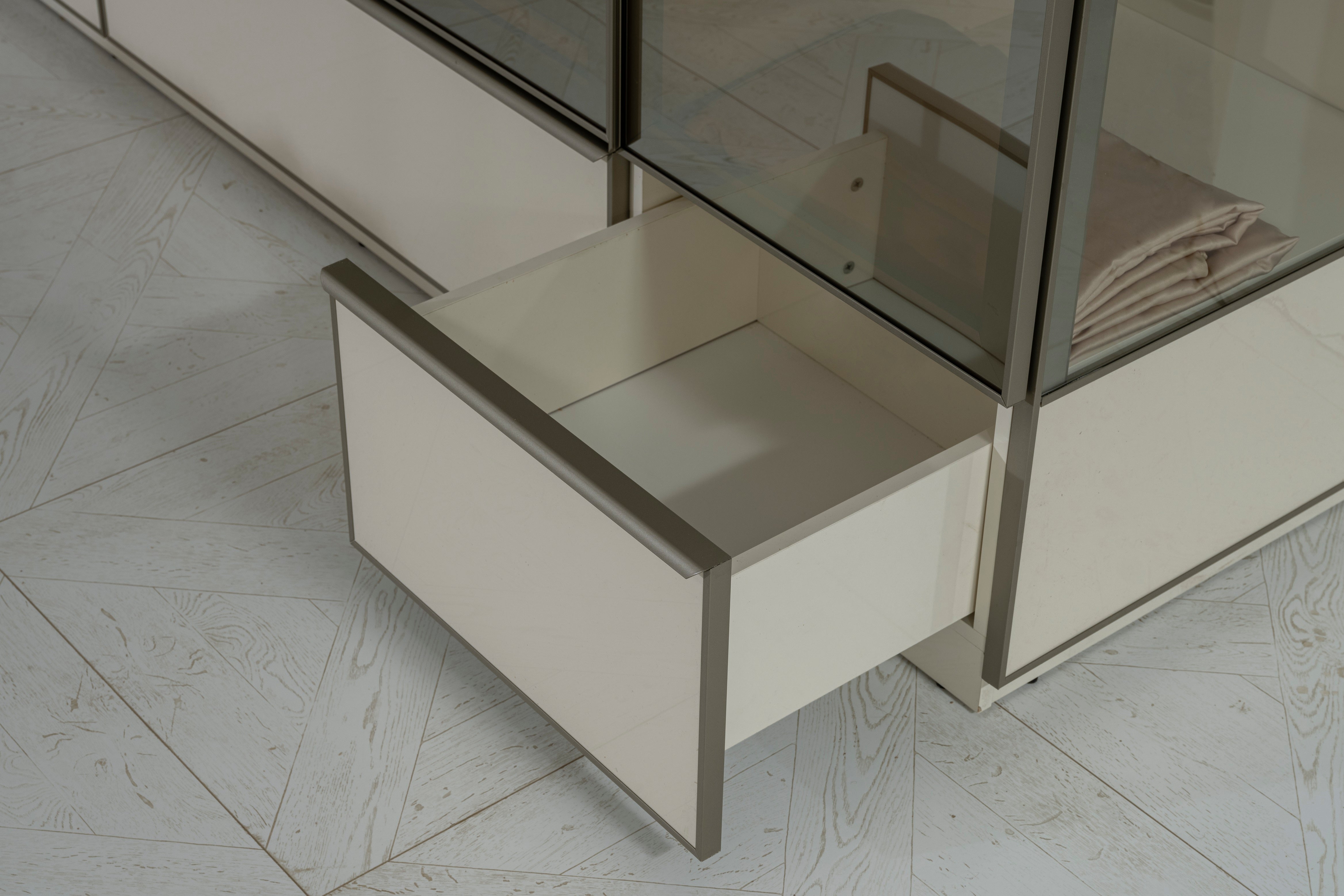 Модулен гардероб «Pamukkale» - 5 модула, с осветление, стъклени врати