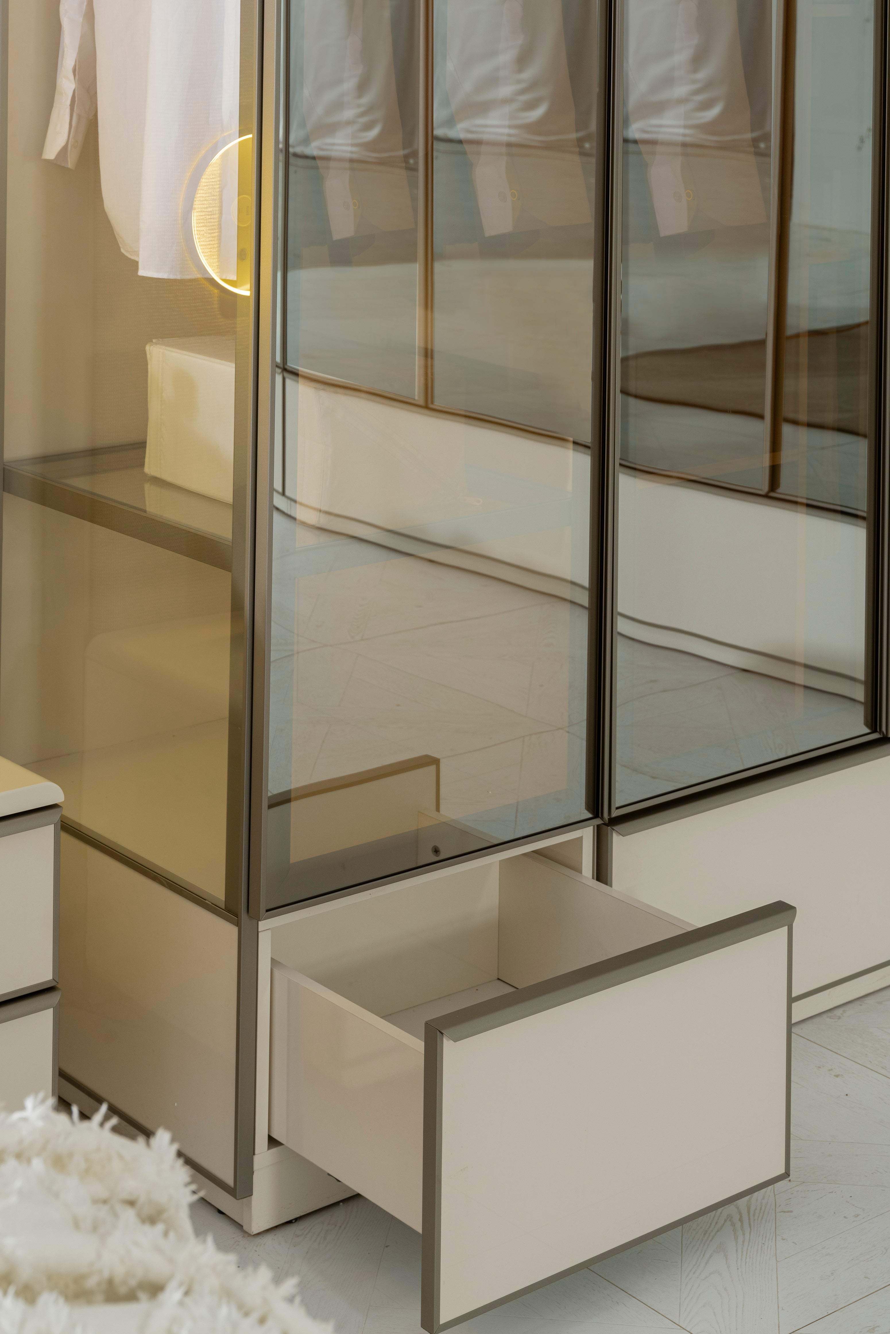 Модулен гардероб «Pamukkale» - 5 модула, с осветление, стъклени врати