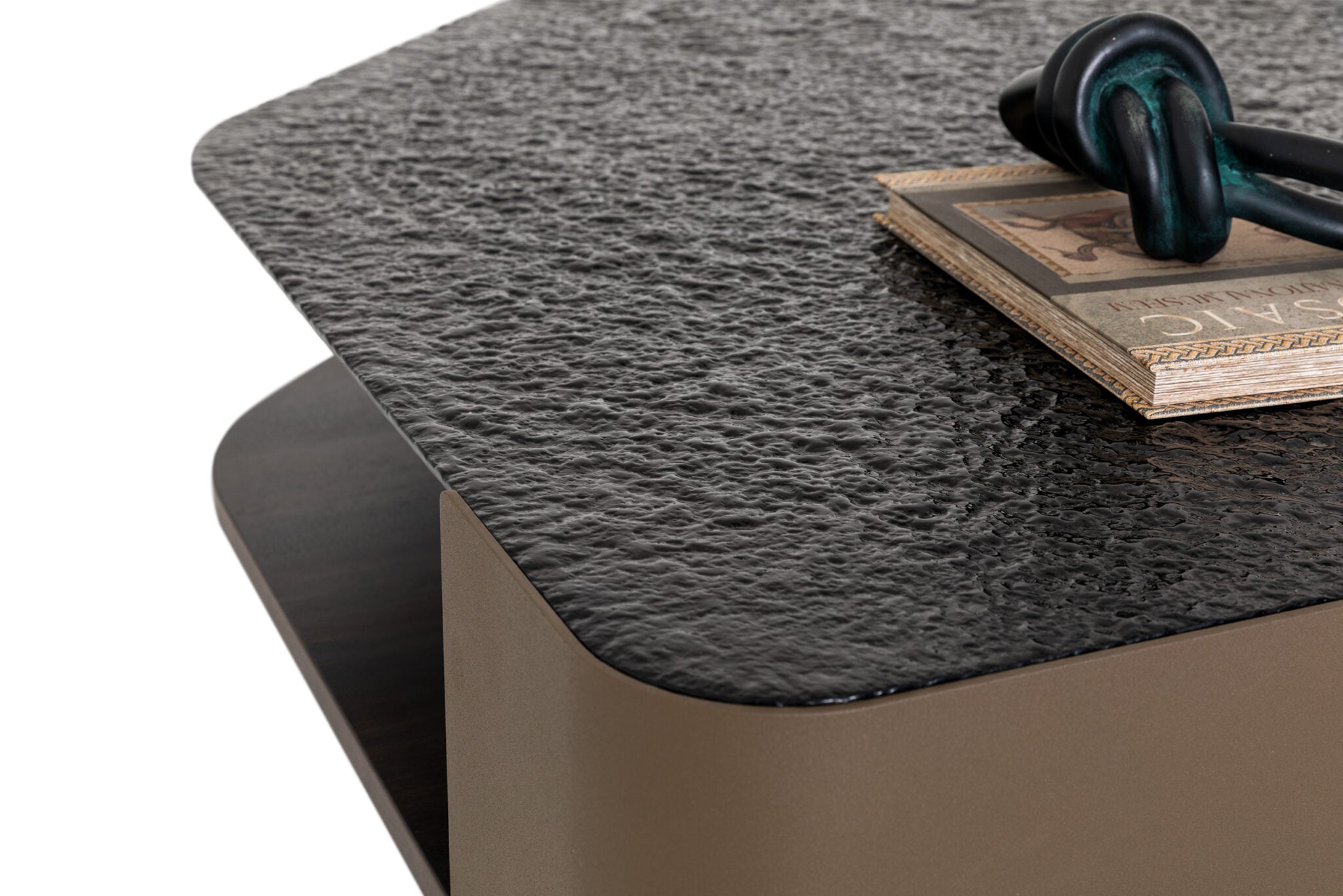 Холна маса «Sail» с релефно стъкло, размер 140х30х140см