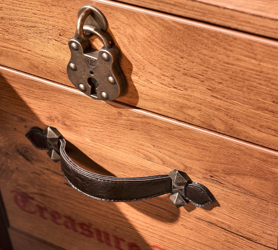 Нощно шкафче «Pirate» + две чекмеджета, размер 44х44х42см