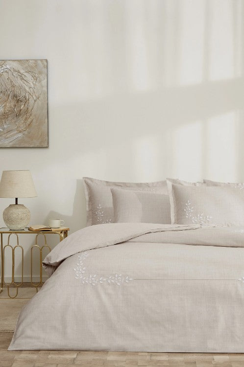 Двоен спален комплект «Daniela» - King size, 6 части, памучен сатен, с бродерия