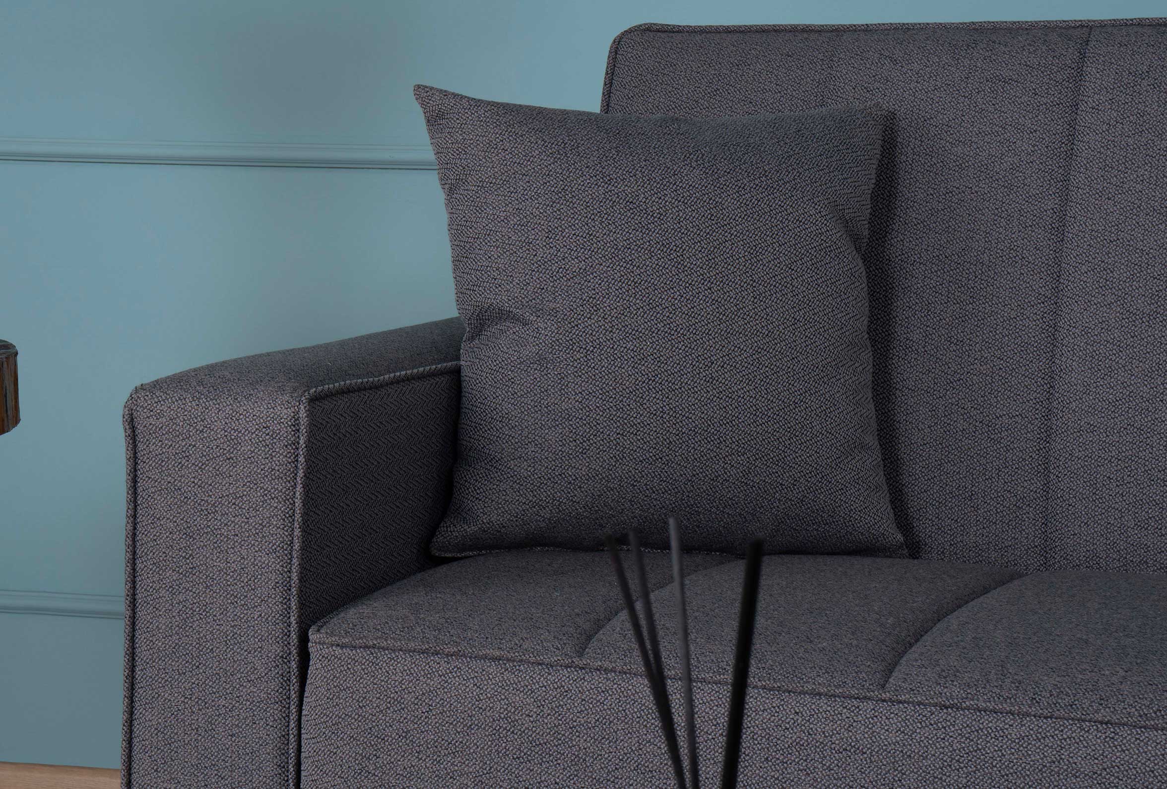 Ъглов разтегателен диван «Vela» + две декоративни възглавници, ширина 259см