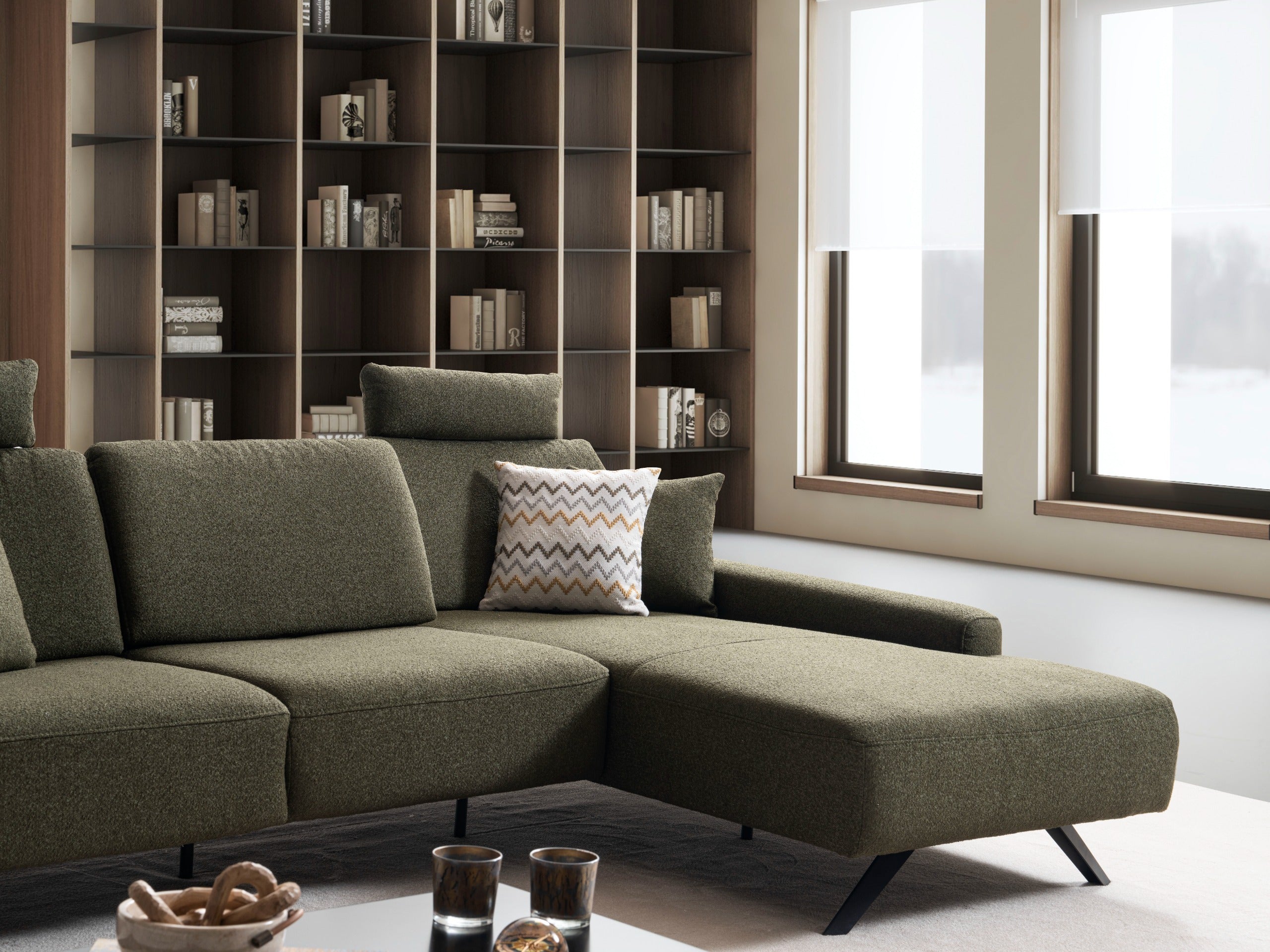 Ъглов разтегателен диван «Goynuk Relax» + четири декоративни възглавници, ширина 270см