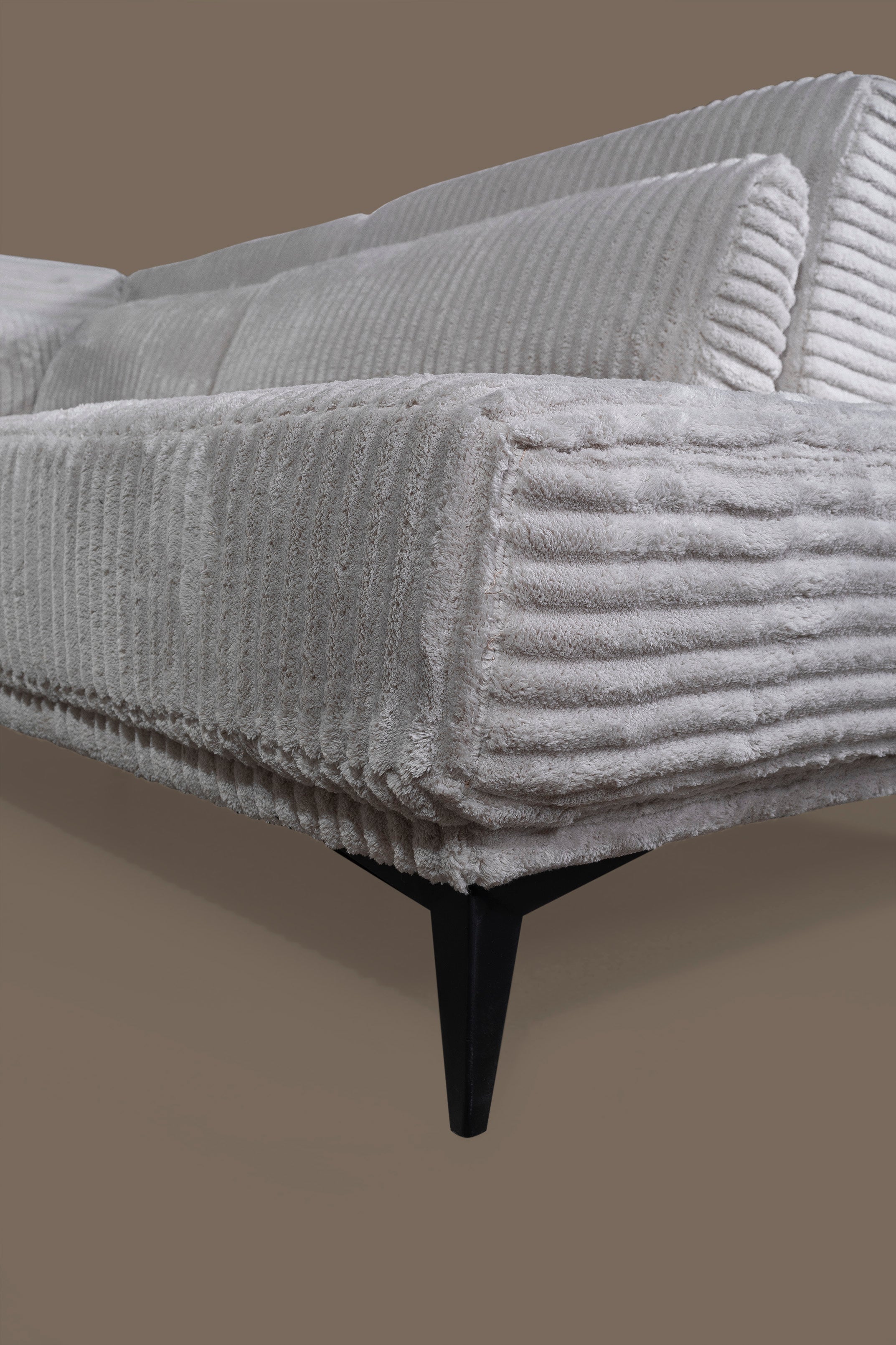 Ъглов диван «Zagreb» + декоративни възглавници, ширина 330см