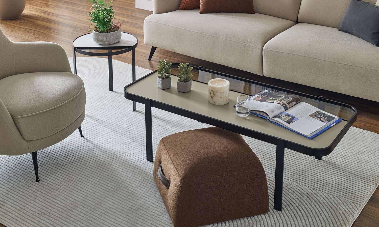 Холна маса «Agata» с размер 125х40х55см