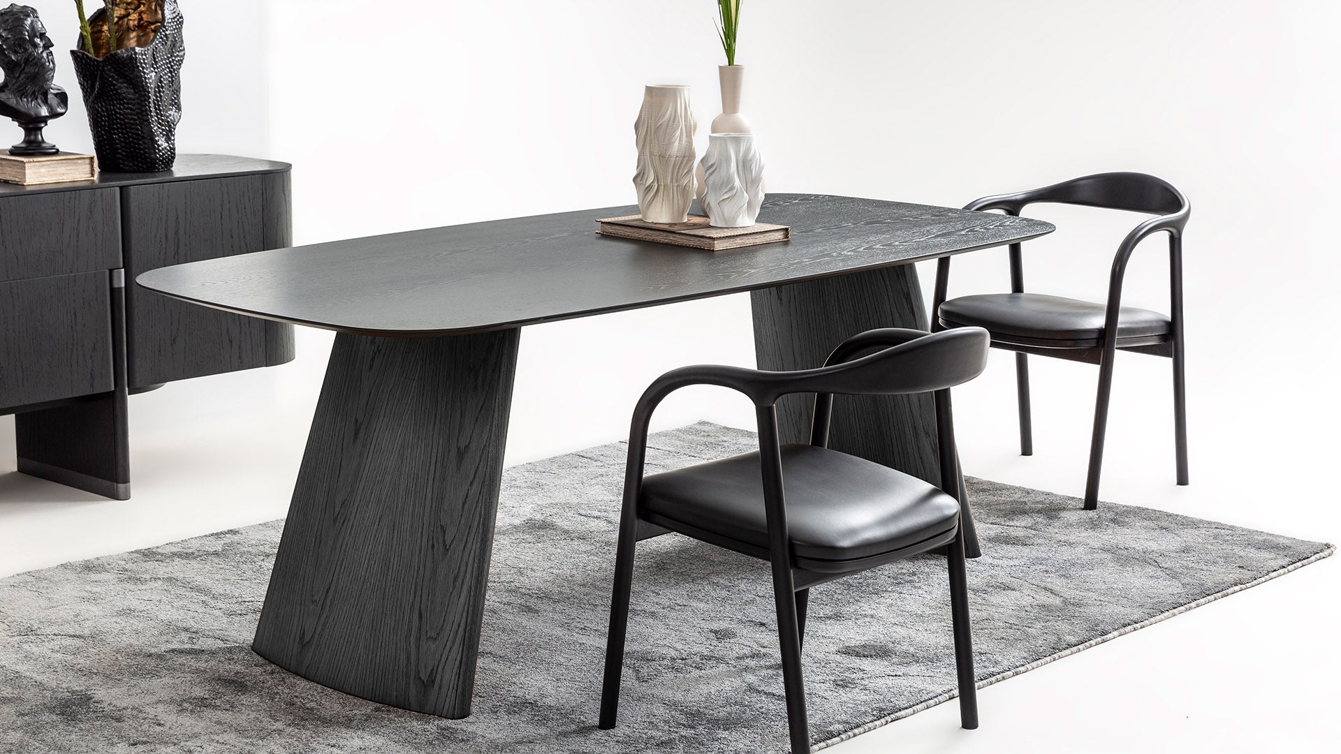 Трапезна маса «Delta Antrasit» + керамичен плот и естествен фурнир