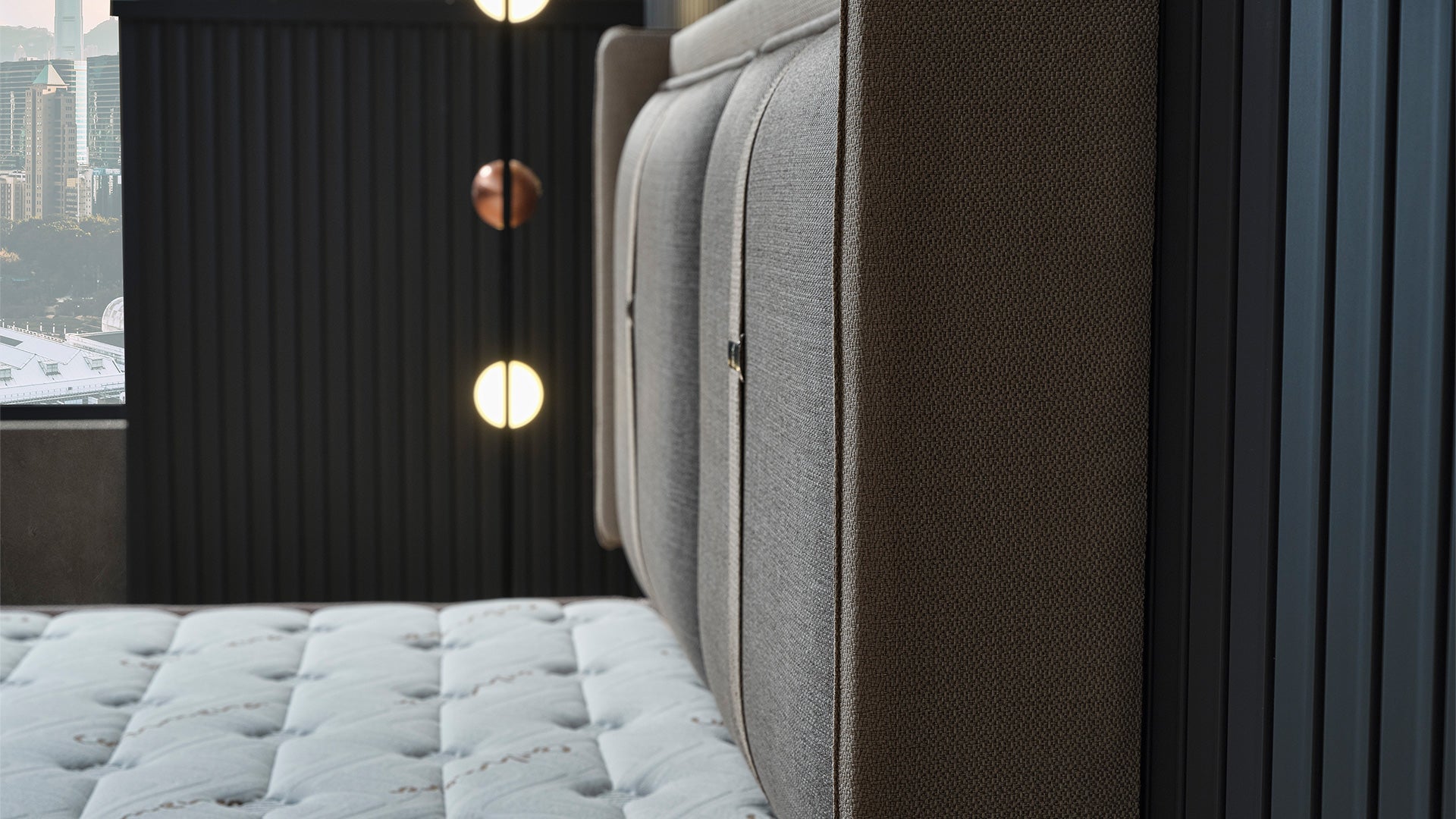 Тапицирано легло «Armoni» + Матрак и табла - с място за съхранение и система за безшумно затваряне