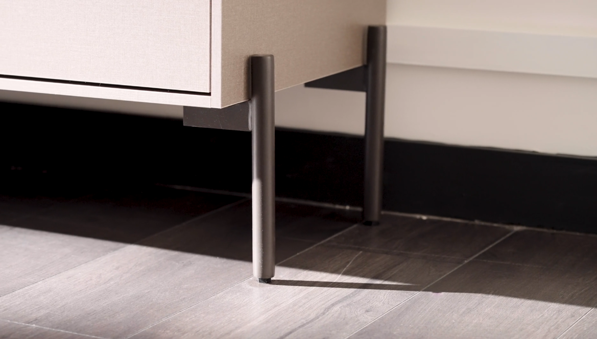 Скрин «Berta» с четири чекмеджета, размер 111х88х46см