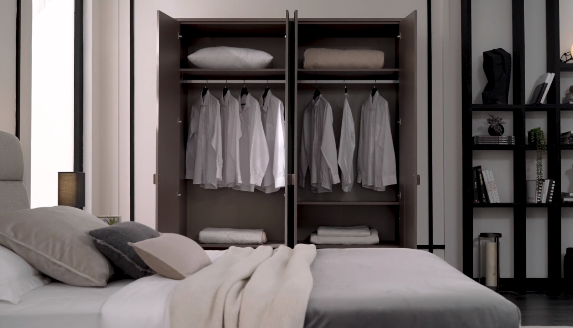 Четирикрилен гардероб «Berta» с огледална врата, ширина 182см