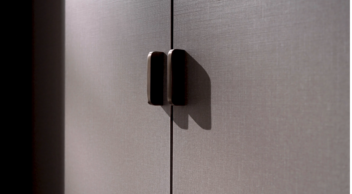 Шесткрилен гардероб «Berta» - стъклени врати, огледало, ширина 272см