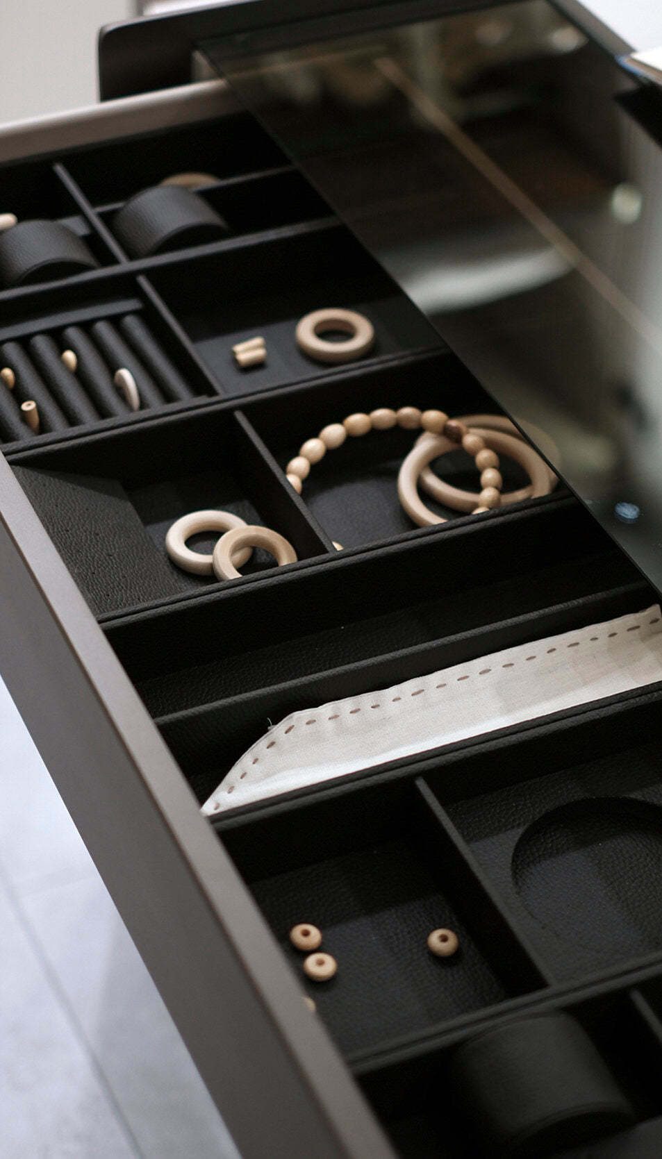 Островен модул «Beta» + чекмеджета с органайзери, ширина 100см