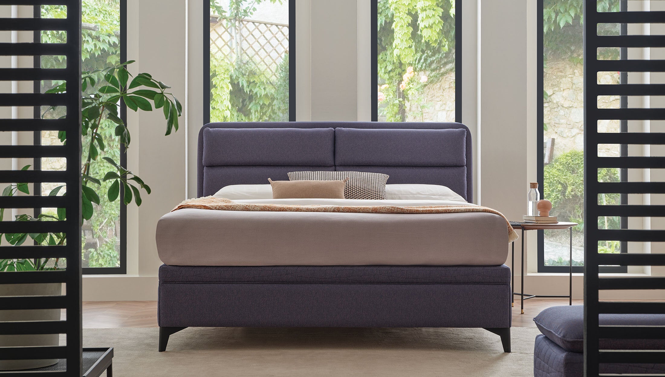 Тапицирано легло «Botanic» + табла - с място за съхранение, повдигащ механизъм, система за безшумно затваряне