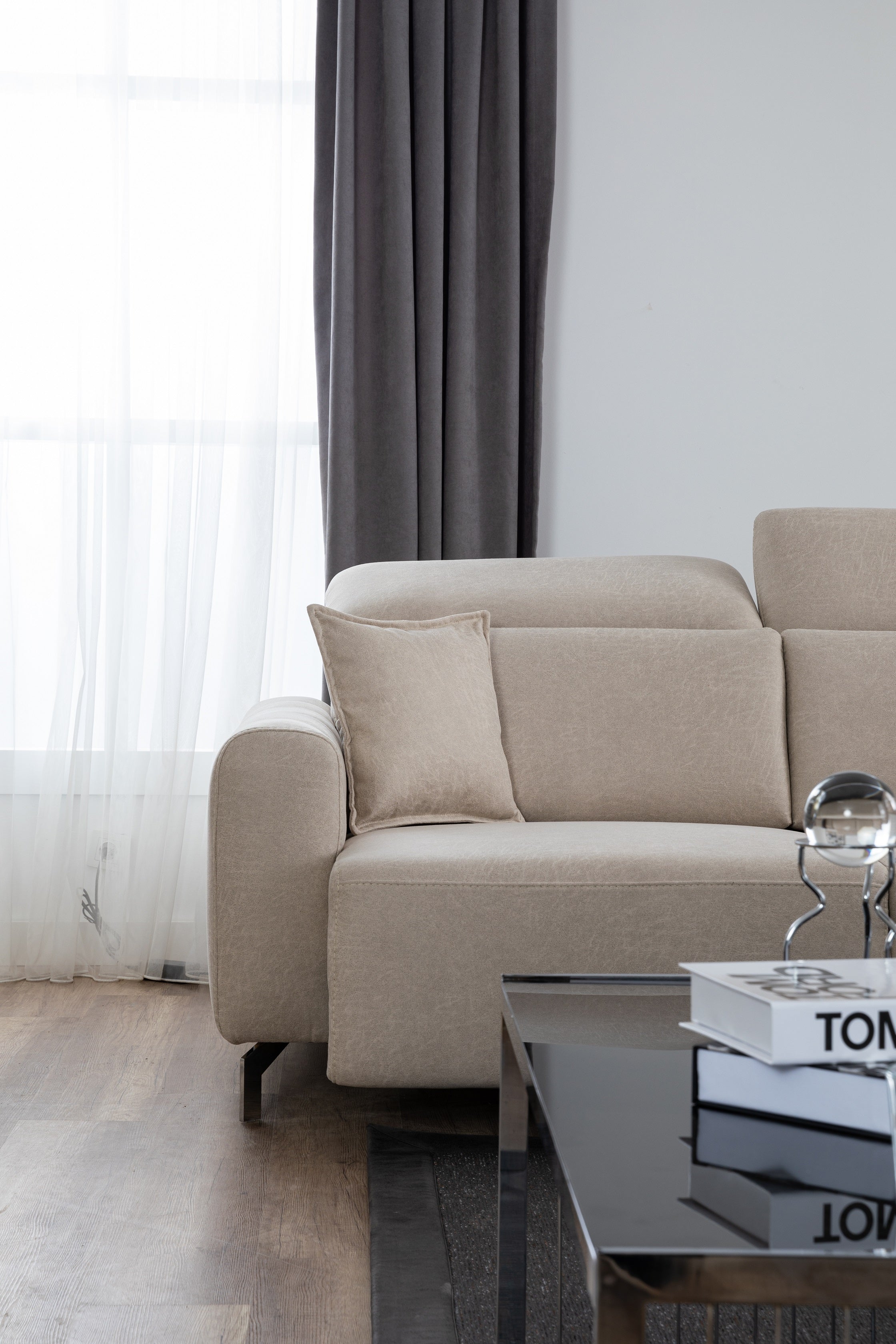 Ъглов разтегателен диван «Burgaz» + електрически механизъм, USB зарядна станция, ширина 370см