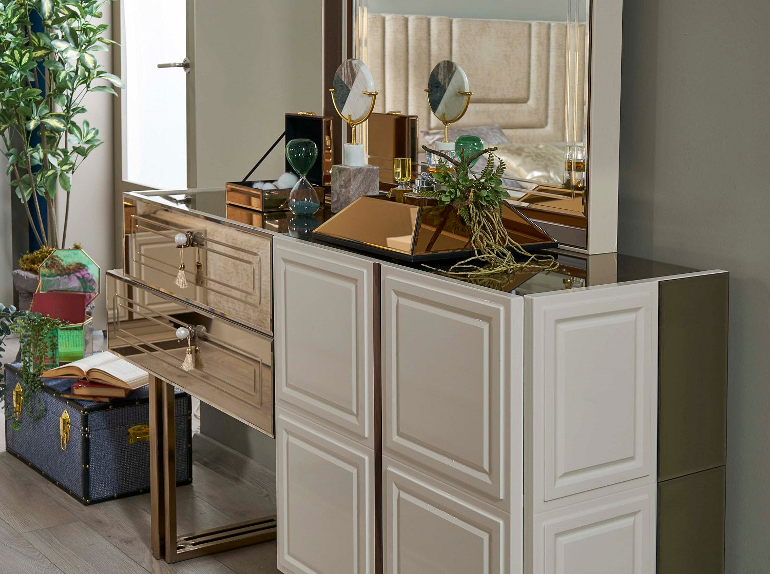 Тоалетка с огледало Felix