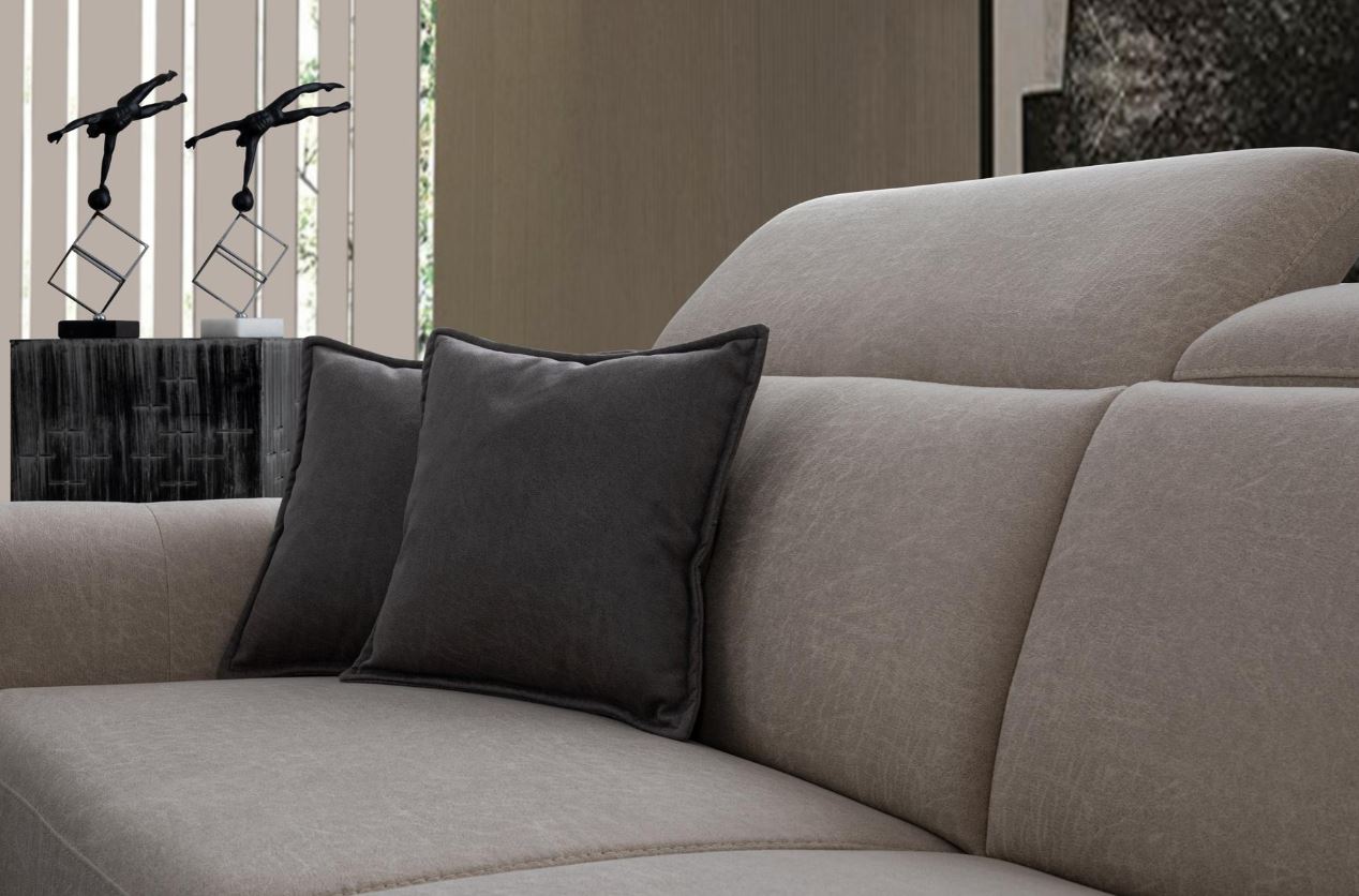 Триместен разтегателен диван «Burgaz» + електрически механизъм, 2 декоративни възглавници, ширина 220см