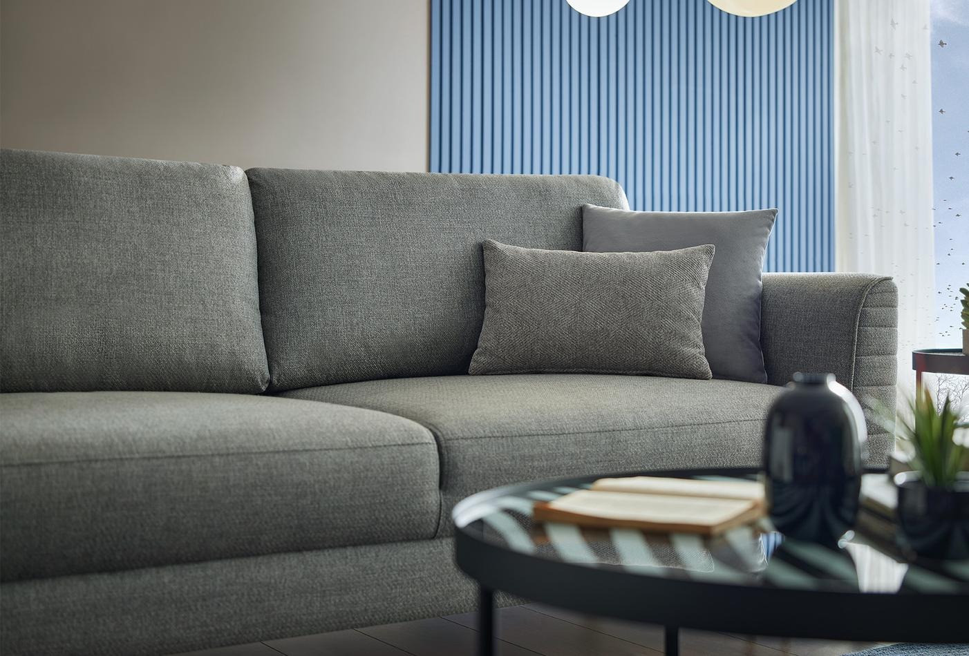 Триместен разтегателен диван «Grace» + 3 декоративни възглавници, ширина 225см