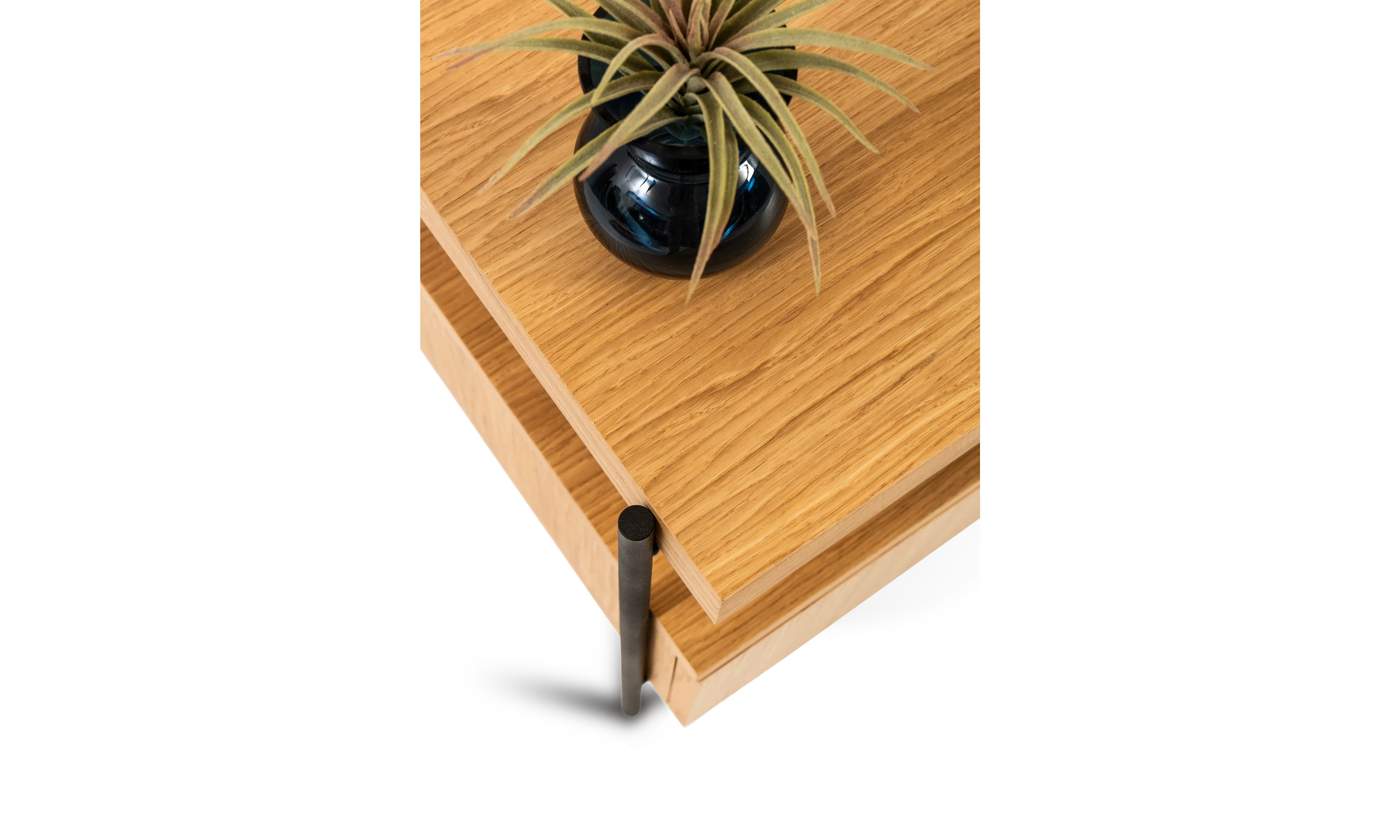 ТВ конзола «Harmonia» с размер 140х51х42см