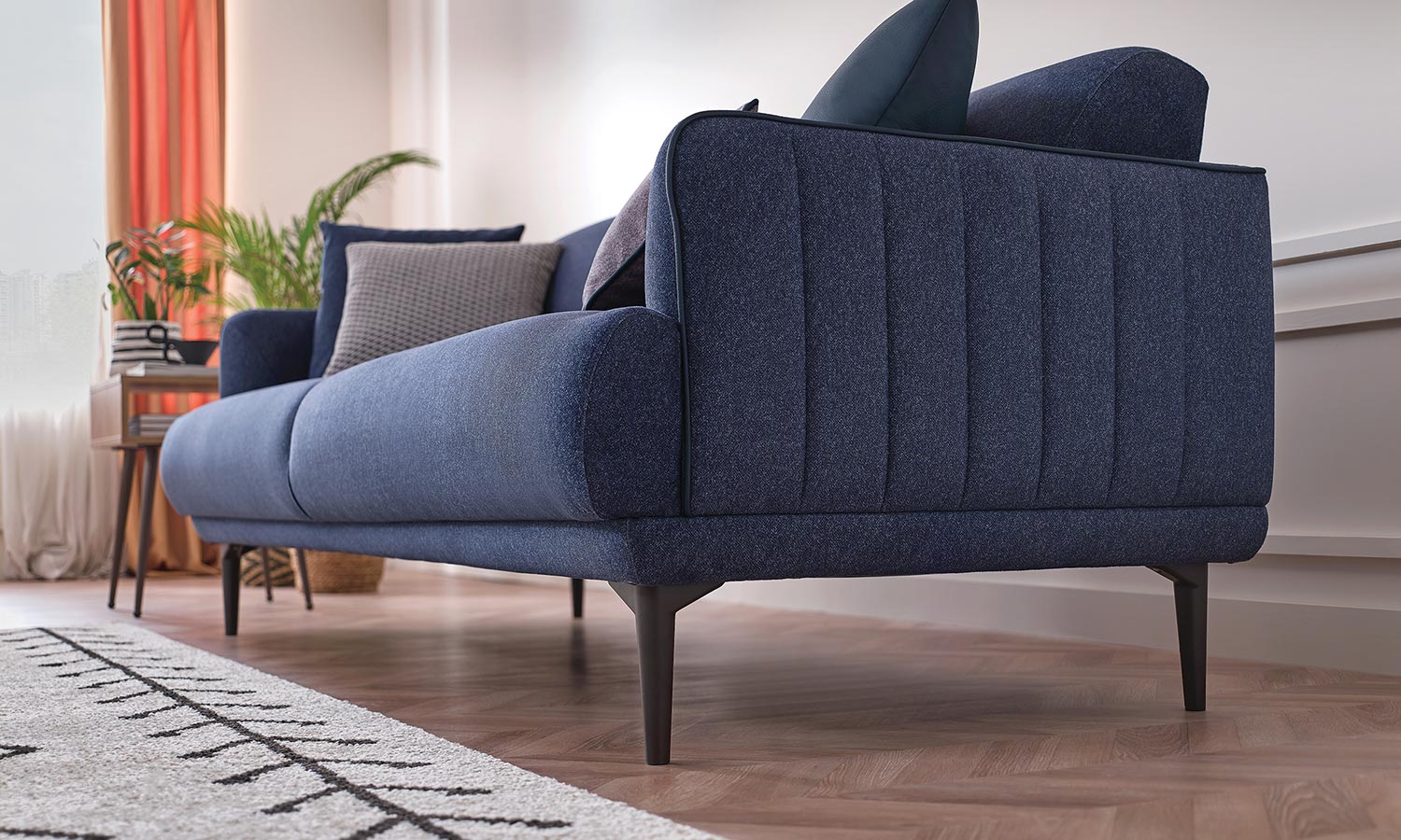 Tриместен разтегателен диван «Helis» + 4 декоративни възглавници, ширина 215см