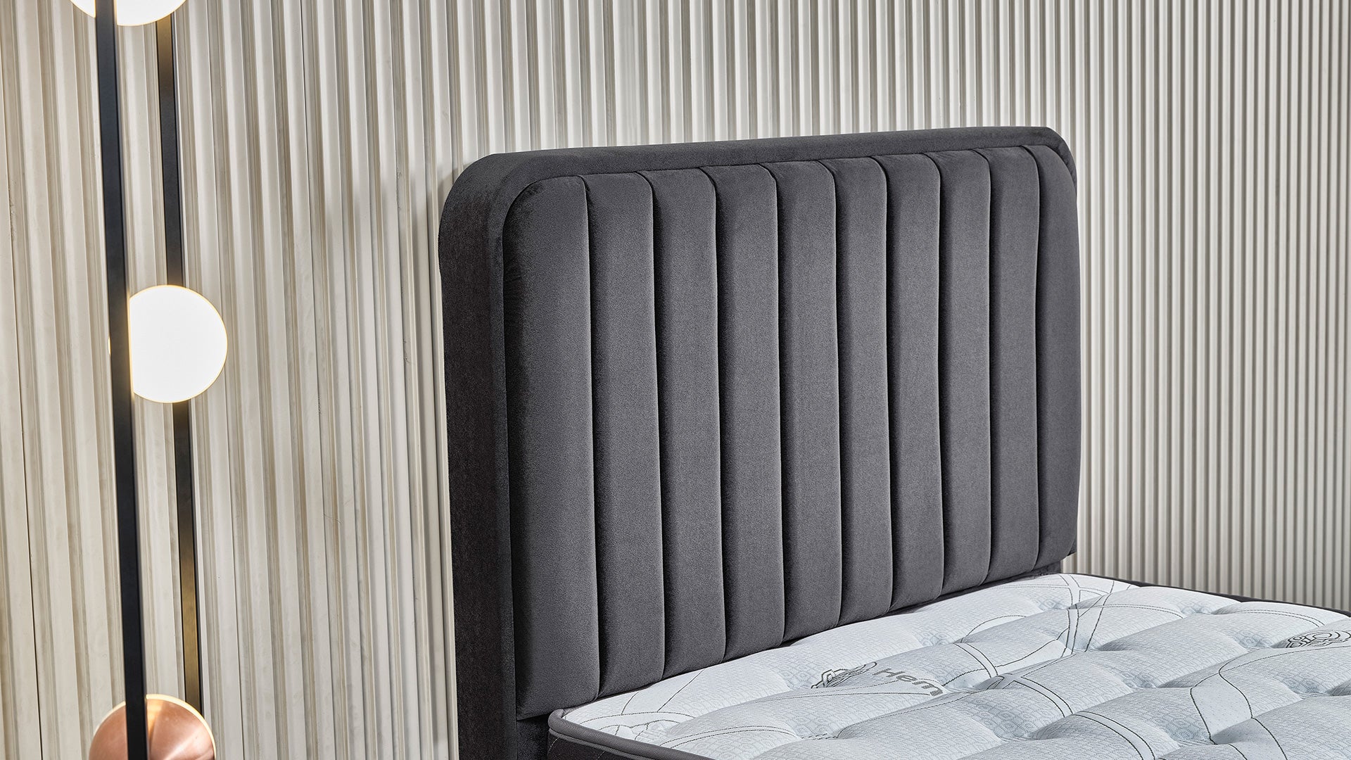 Тапицирано легло «Hempoil» + Матрак и табла - с място за съхранение и система за безшумно затваряне