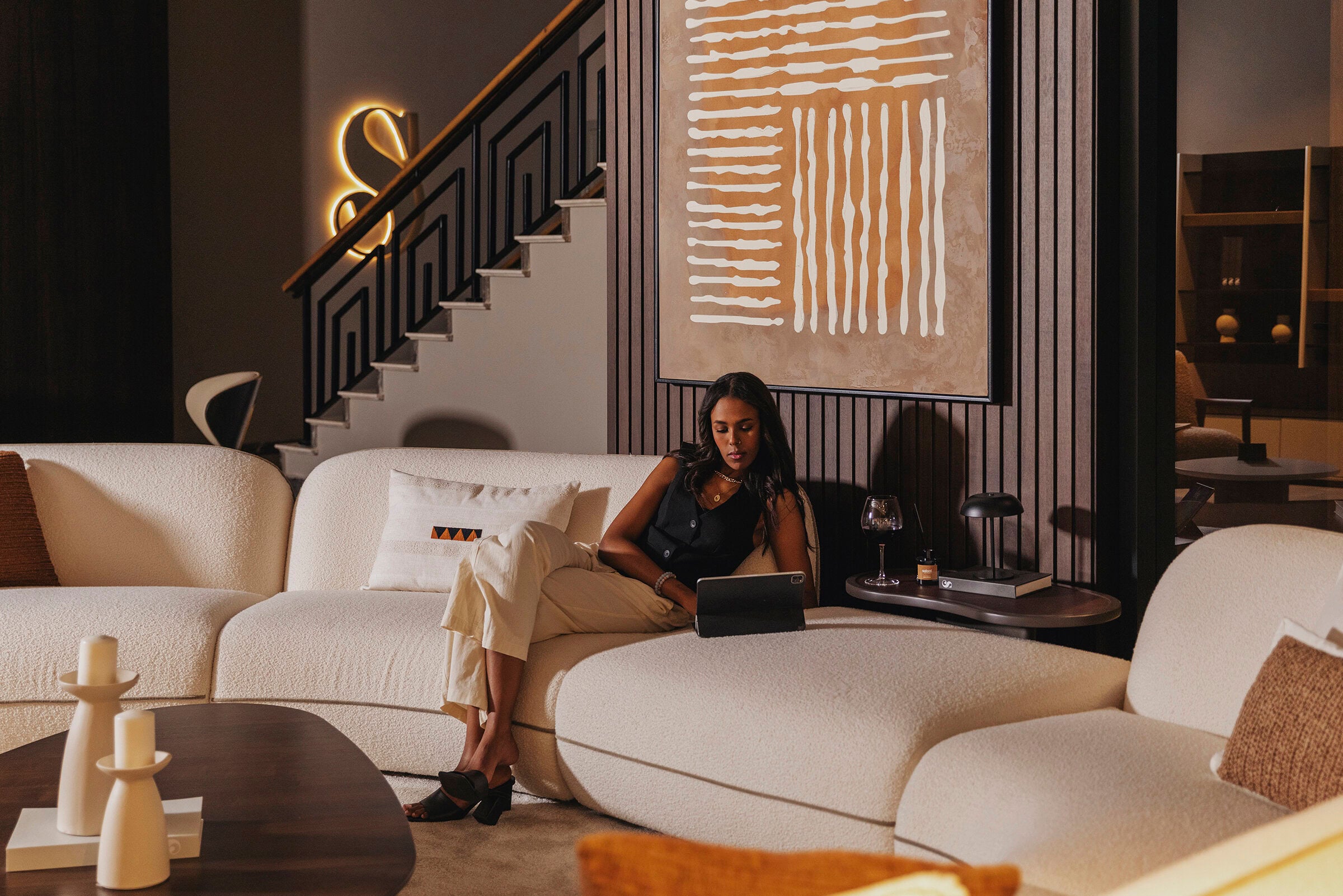 30 готови конфигурации на модулен диван «Icona» + конзолна масичка, лежанка