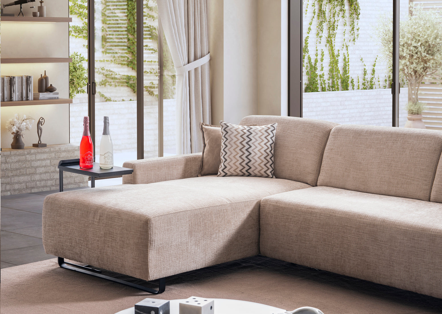 Ъглов разтегателен диван - легло «Kalyon» + електрически механизъм и USB зарядна станция, ширина 270 или 290см