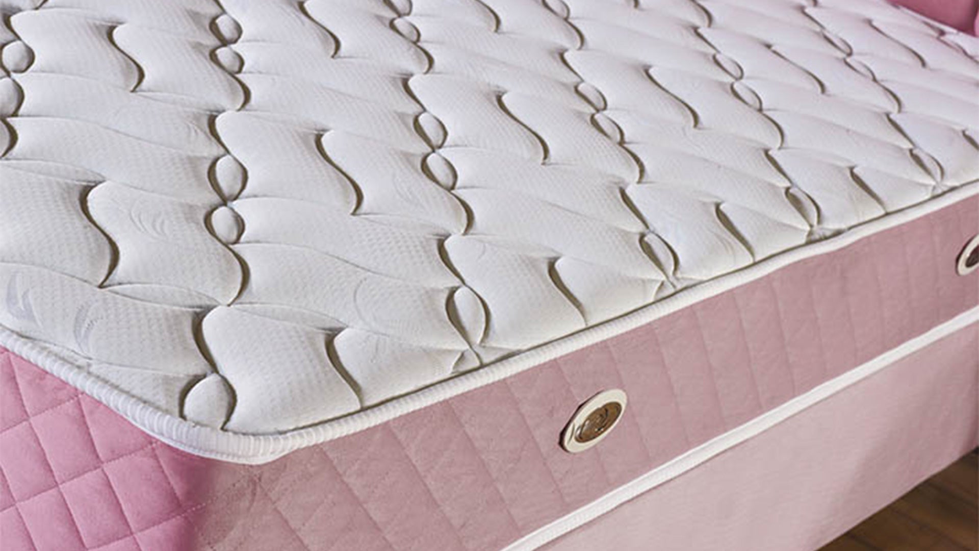 Тапицирано легло «Lima» + Матрак и табла - с място за съхранение и система за безшумно затваряне