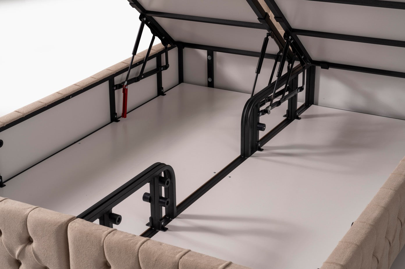 Тапицирано легло «Lorenzo» + Матрак и табла - с място за съхранение