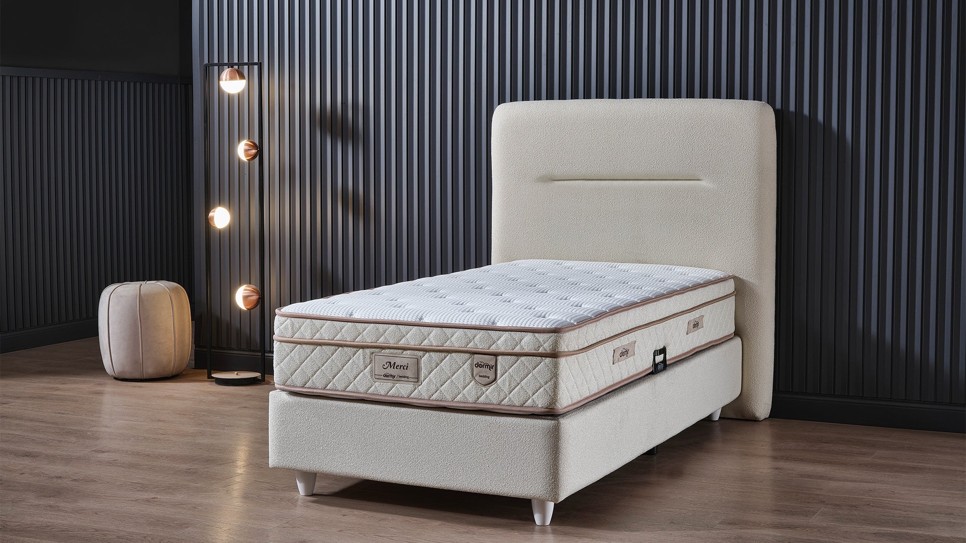 Тапицирано легло «Merci» + Матрак и табла - с място за съхранение и система за безшумно затваряне