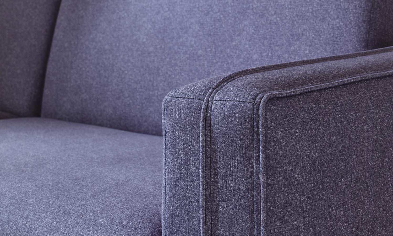 Tриместен разтегателен диван «Morel» + 3 декоративни възглавници, ширина 224см