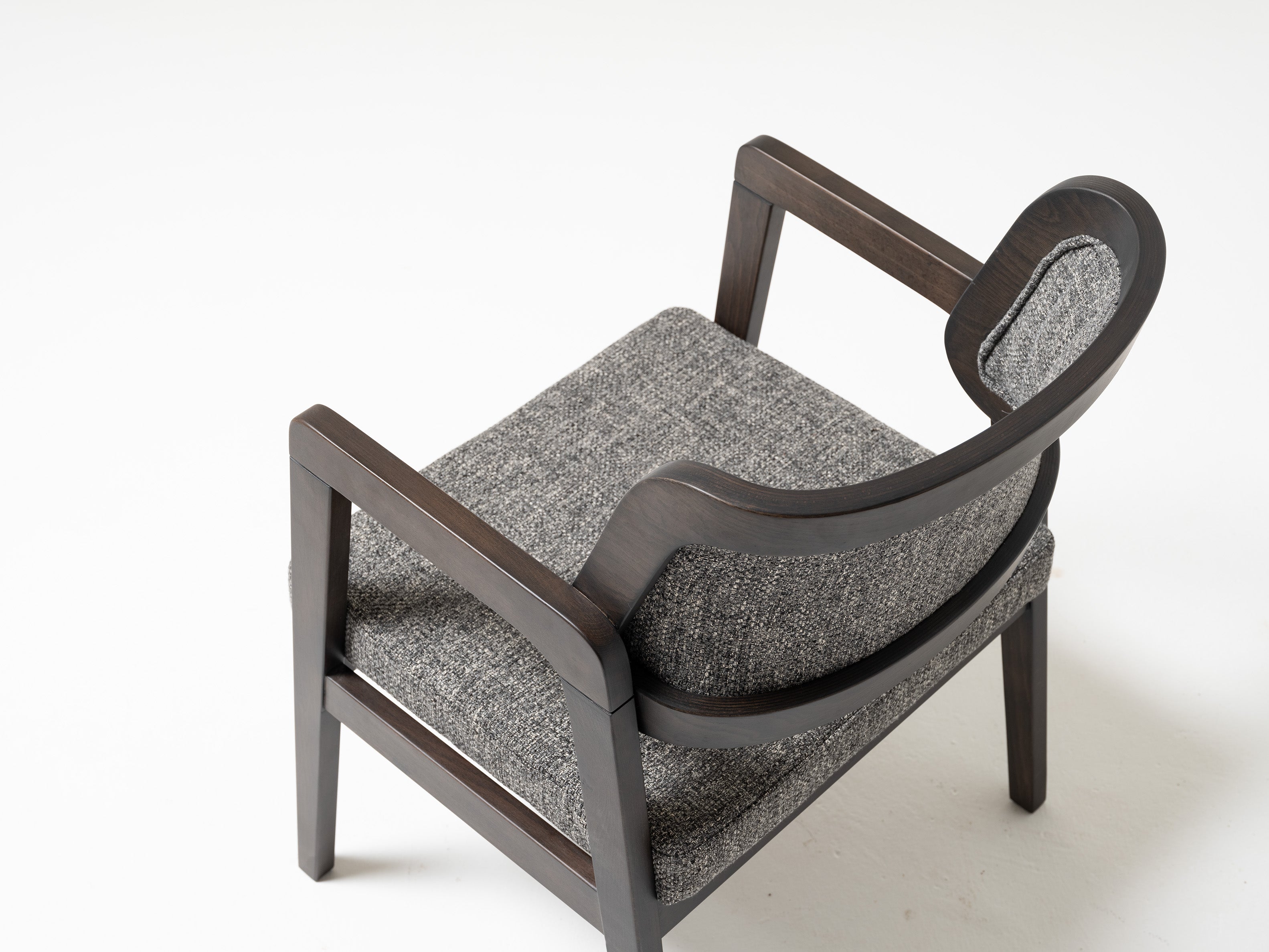 Трапезен стол «Arma» с тапицерия, 50+ вида дамаски