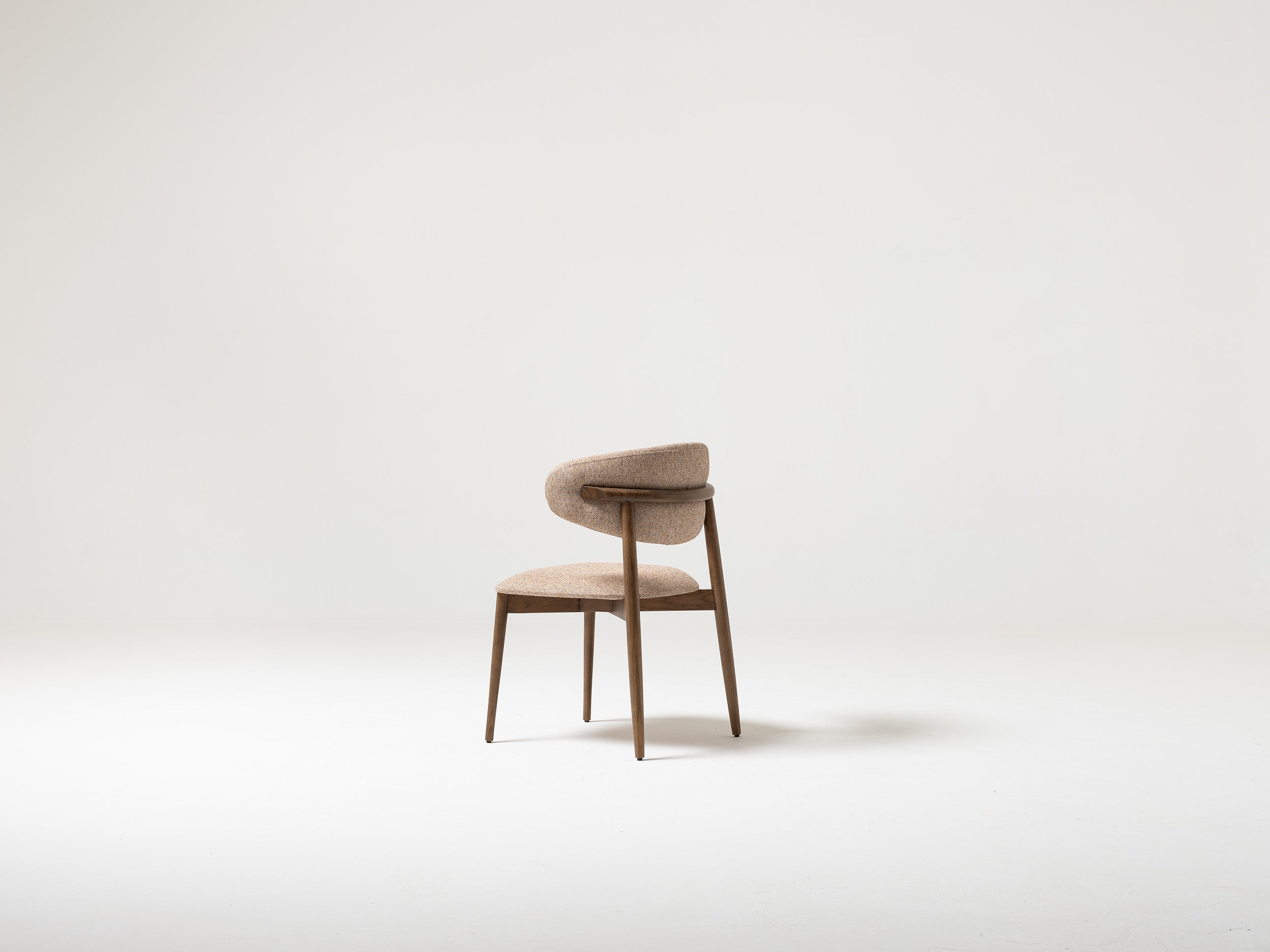 Трапезен стол «Olea» с тапицерия, 50+ вида дамаски