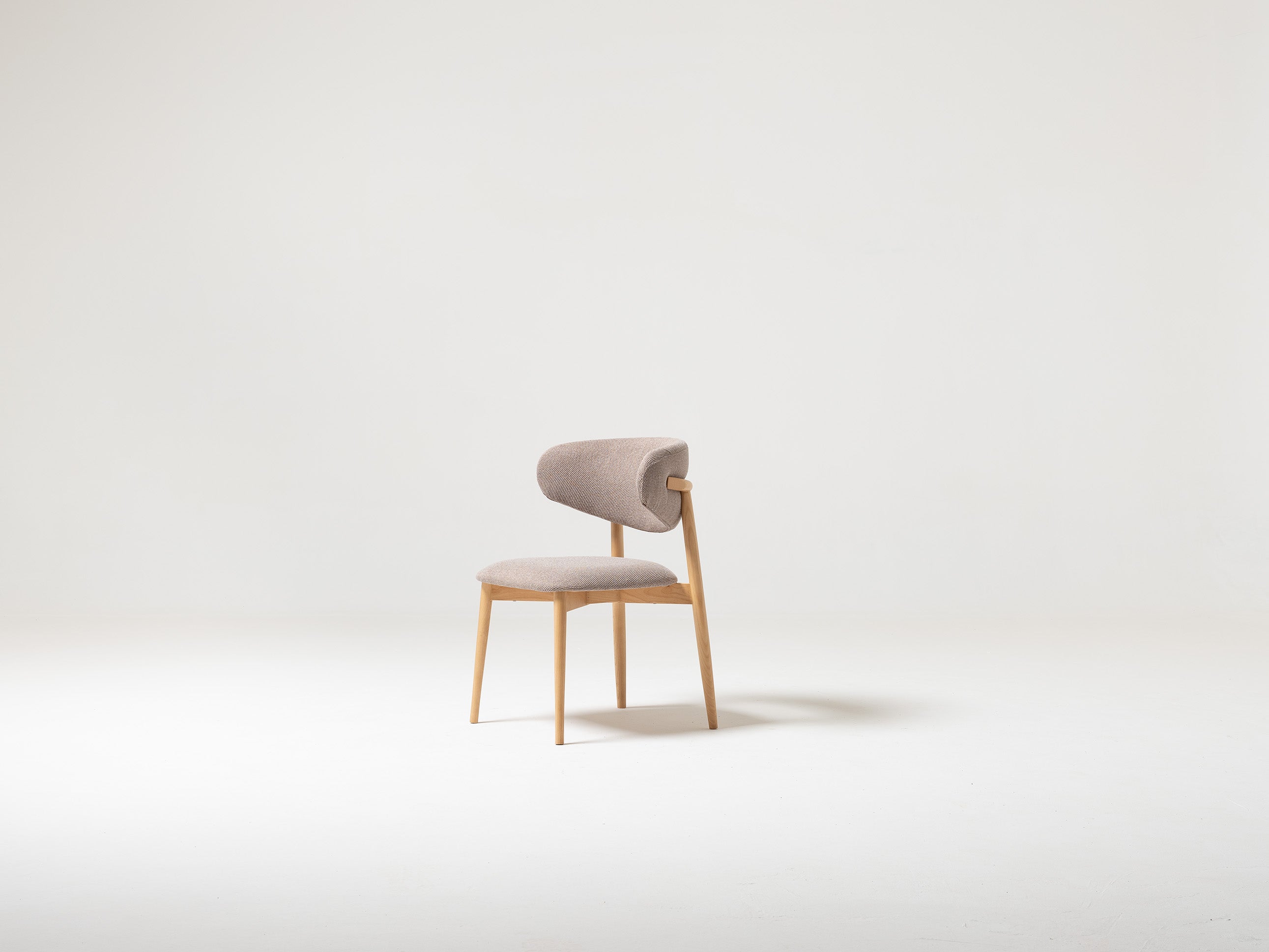 Трапезен стол «Olea» с тапицерия, 50+ вида дамаски