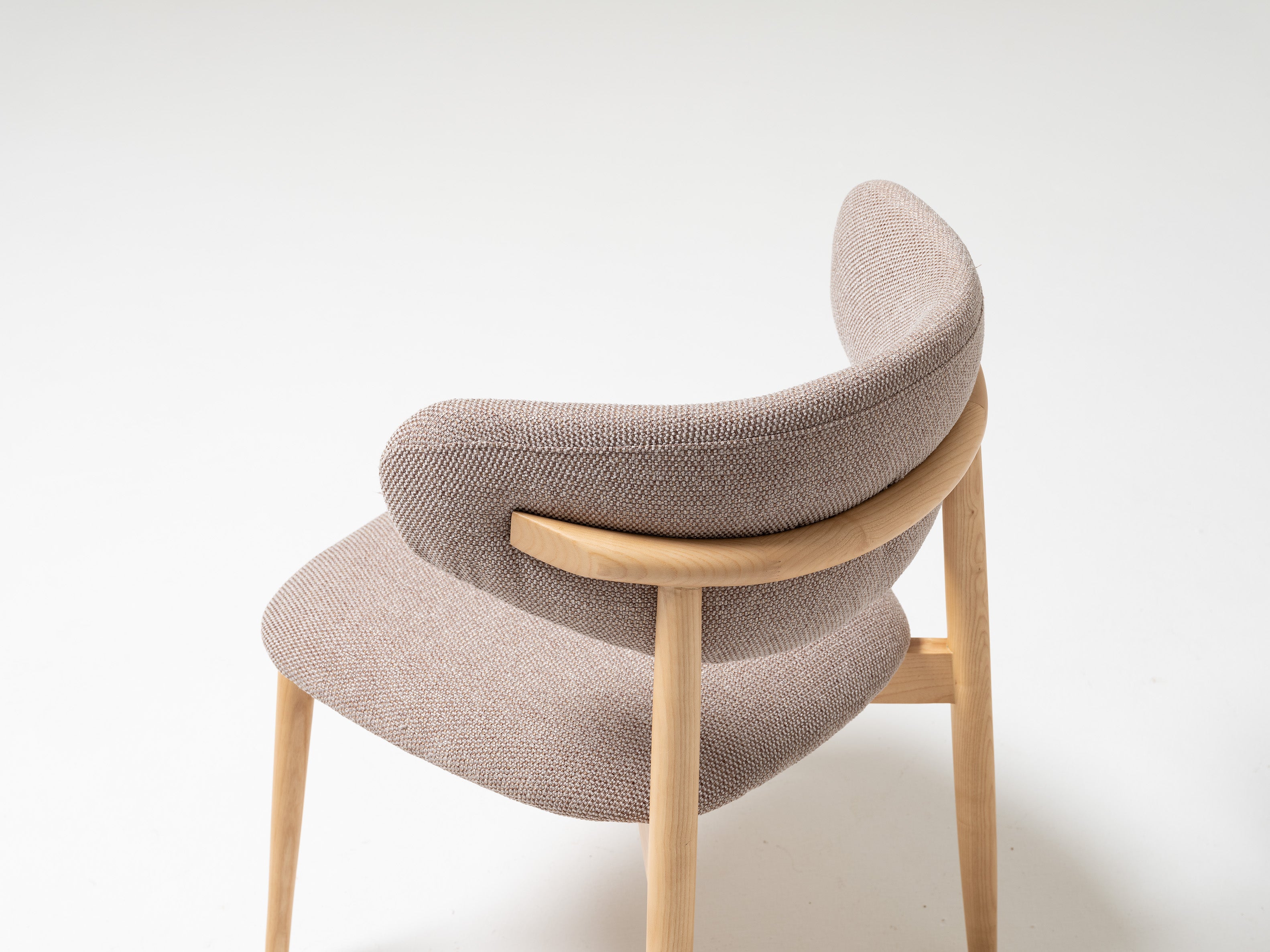 Трапезен стол «Olea» с тапицерия, 50+ вида дамаски