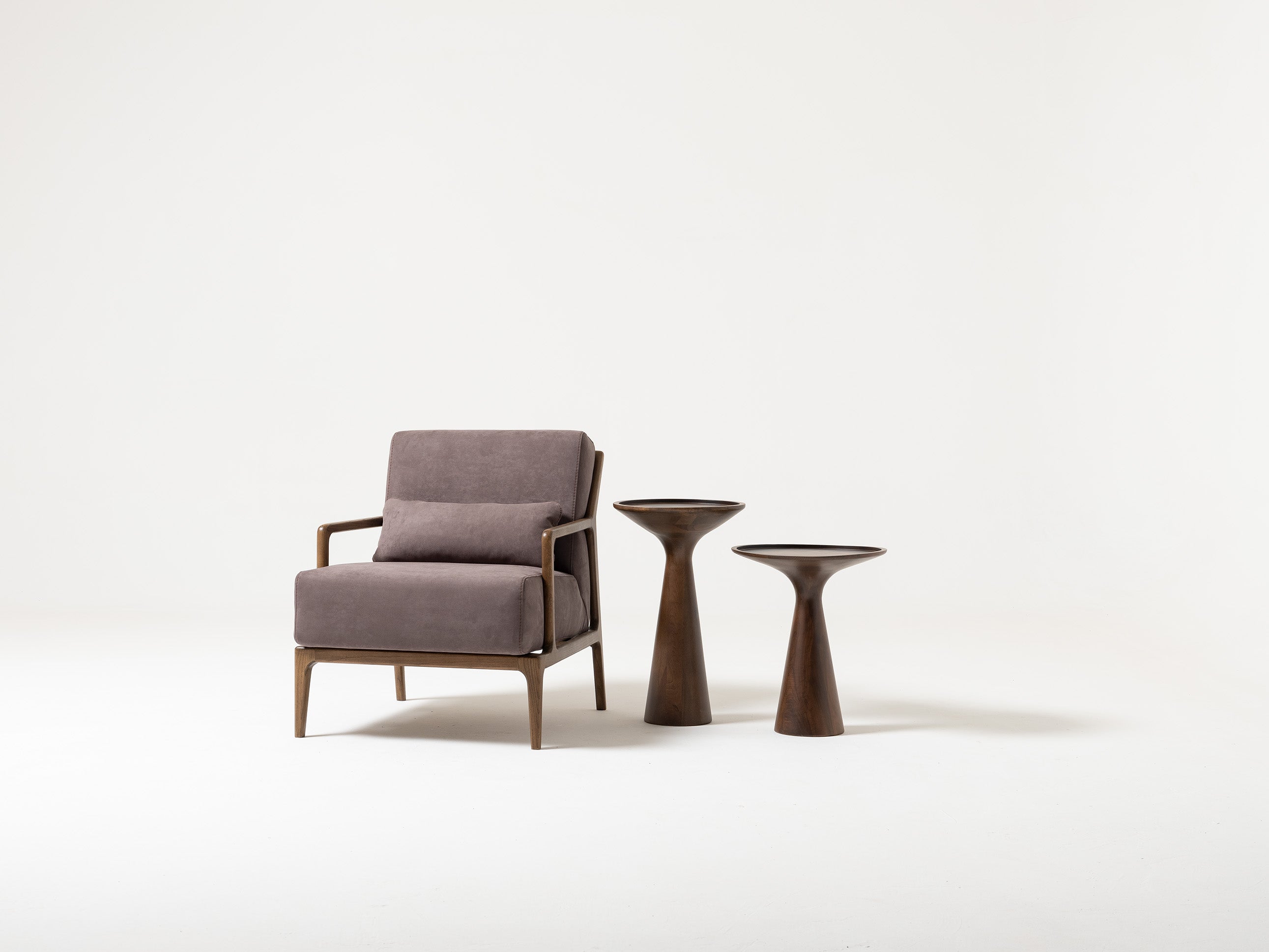 Помощна маса «Zen» - естествен фурнир