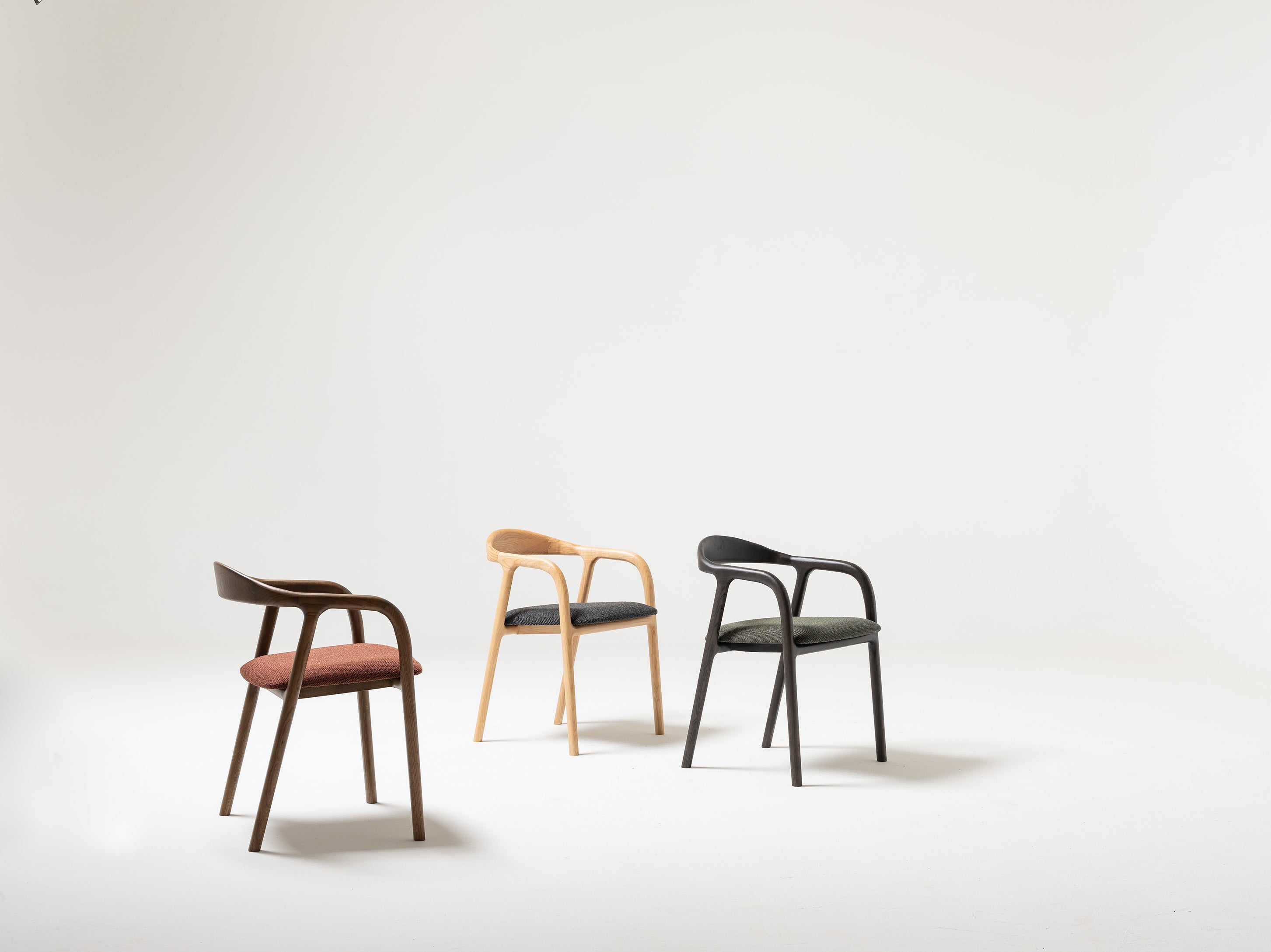 Трапезен стол «Modena» с тапицерия, 50+ вида дамаски