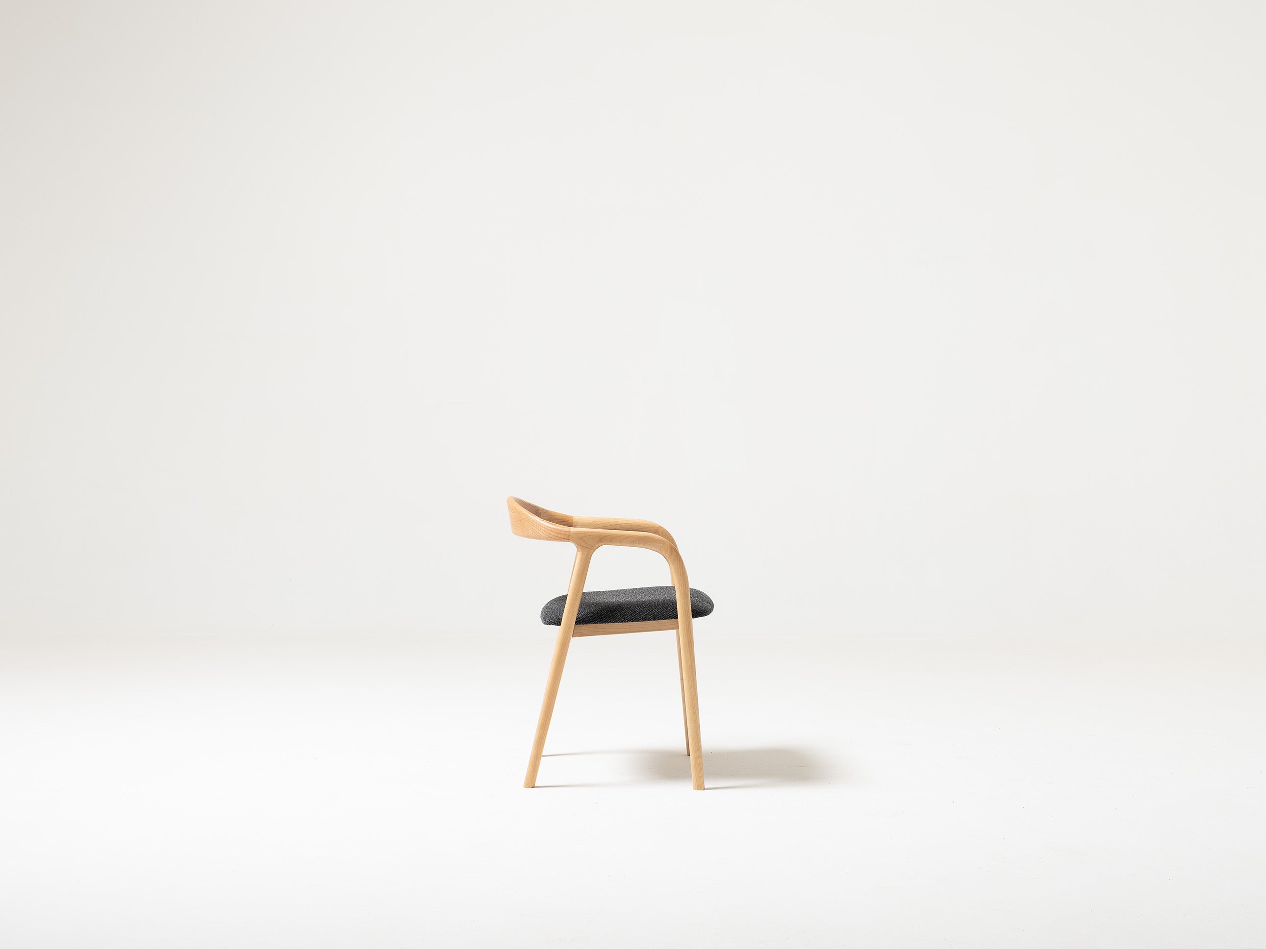 Трапезен стол «Modena» с тапицерия, 50+ вида дамаски