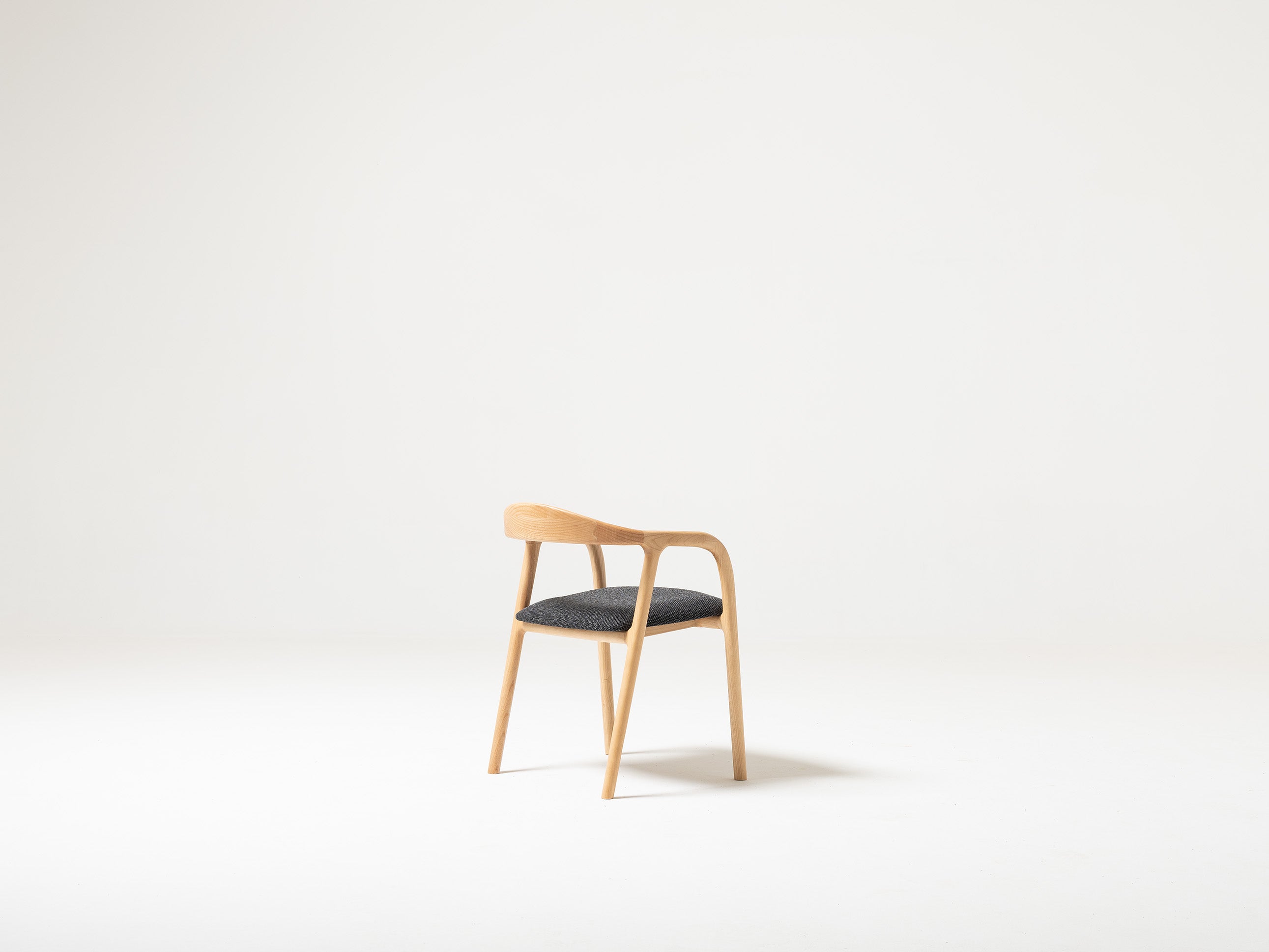 Трапезен стол «Modena» с тапицерия, 50+ вида дамаски