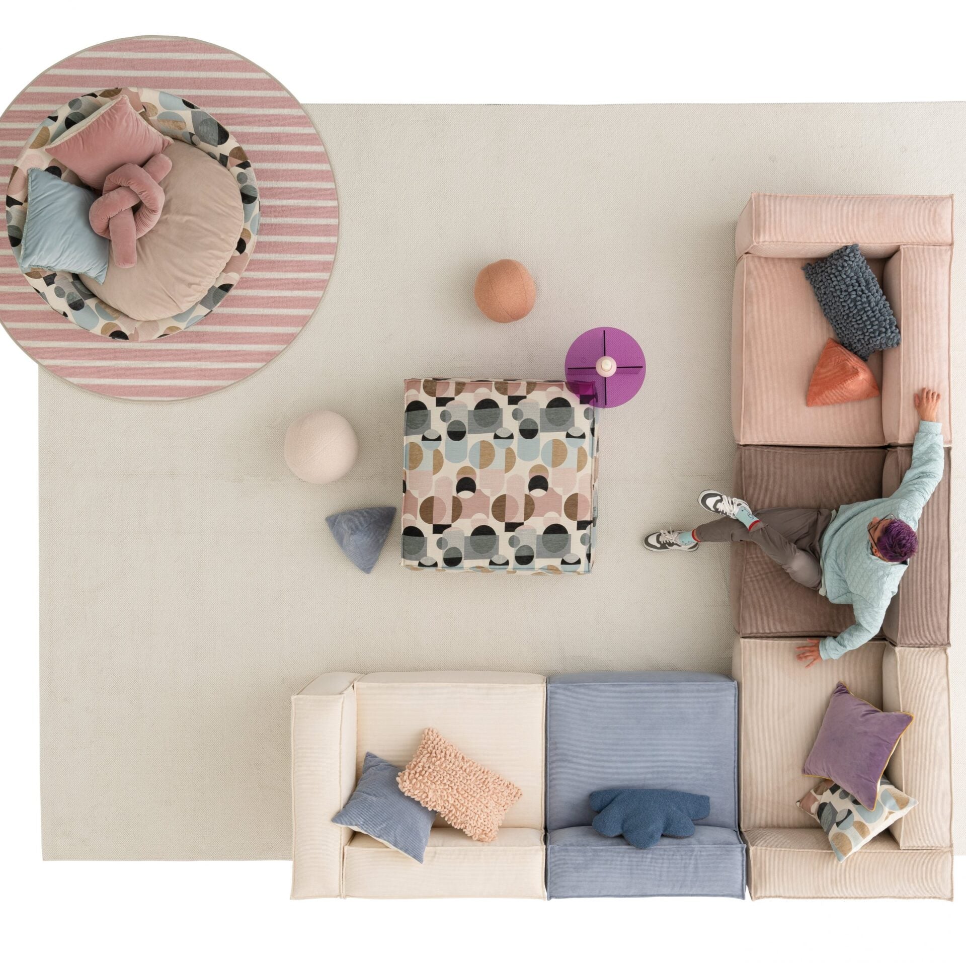 Ъглов диван «Plus Poufy Cookie» от серия Colorium, с декоративни възглавници, ширина 313см