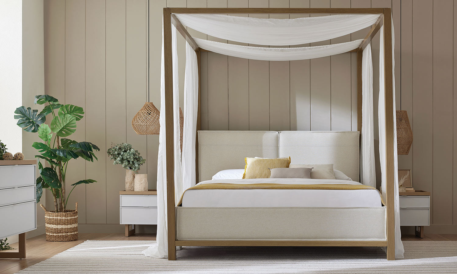 Балдахин за спалня Puerta