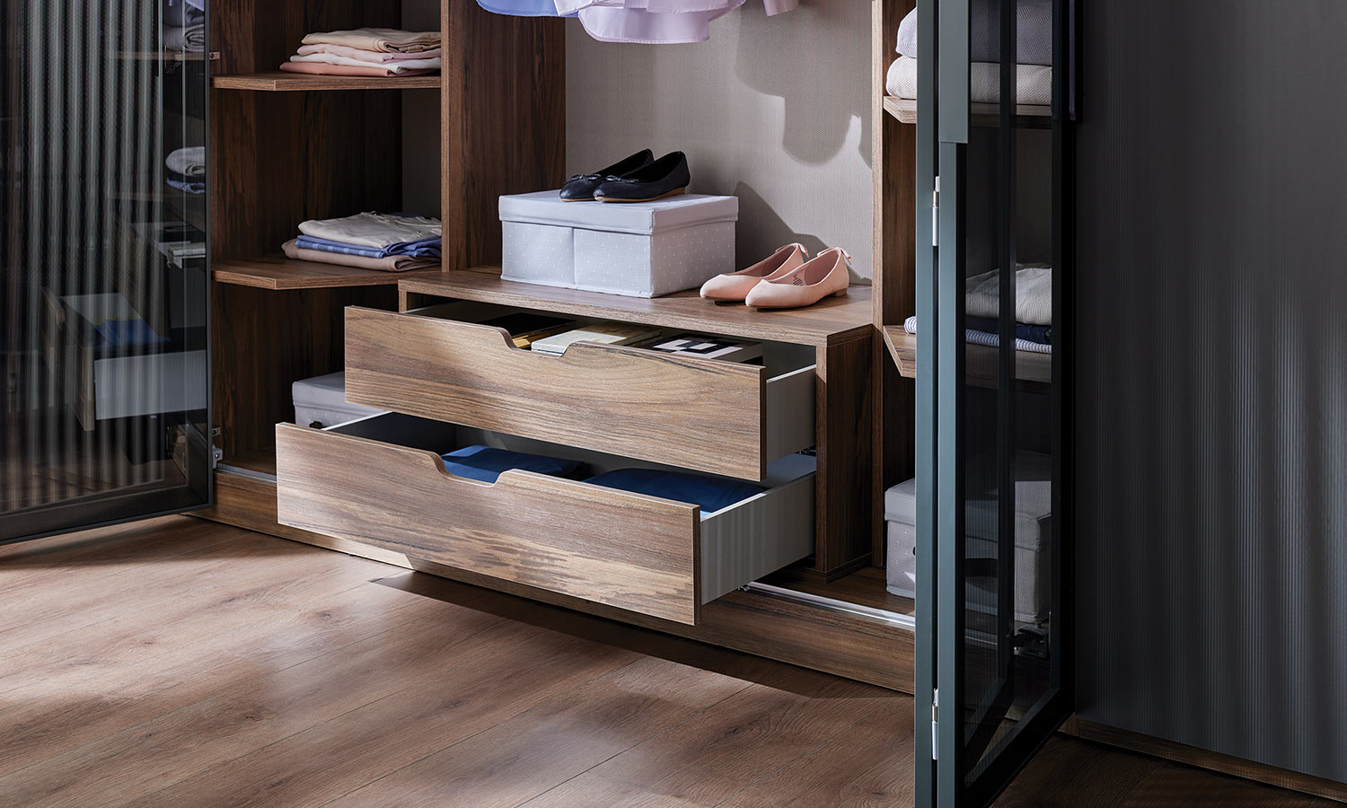 Шесткрилен гардероб «Ravel» + LED осветление, стъклени врати, ширина 272см