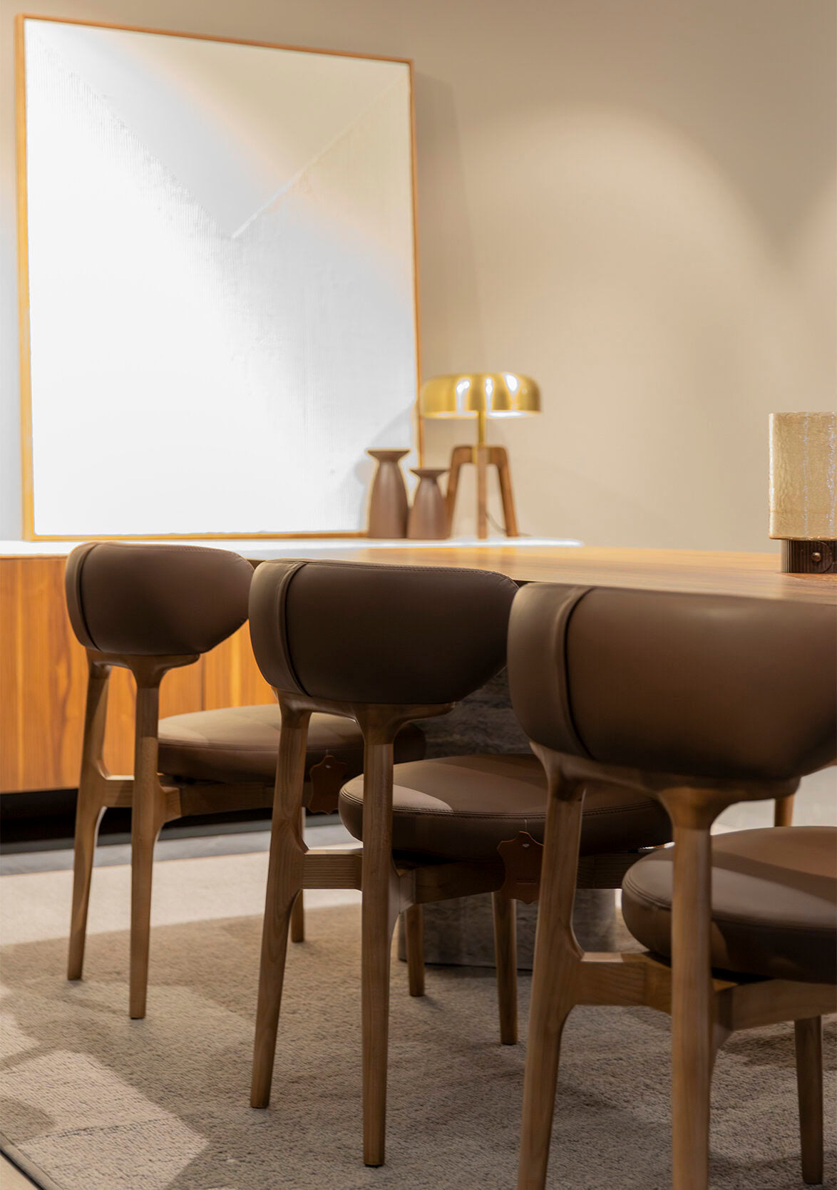 Трапезен стол «Siena» с естествена кожа