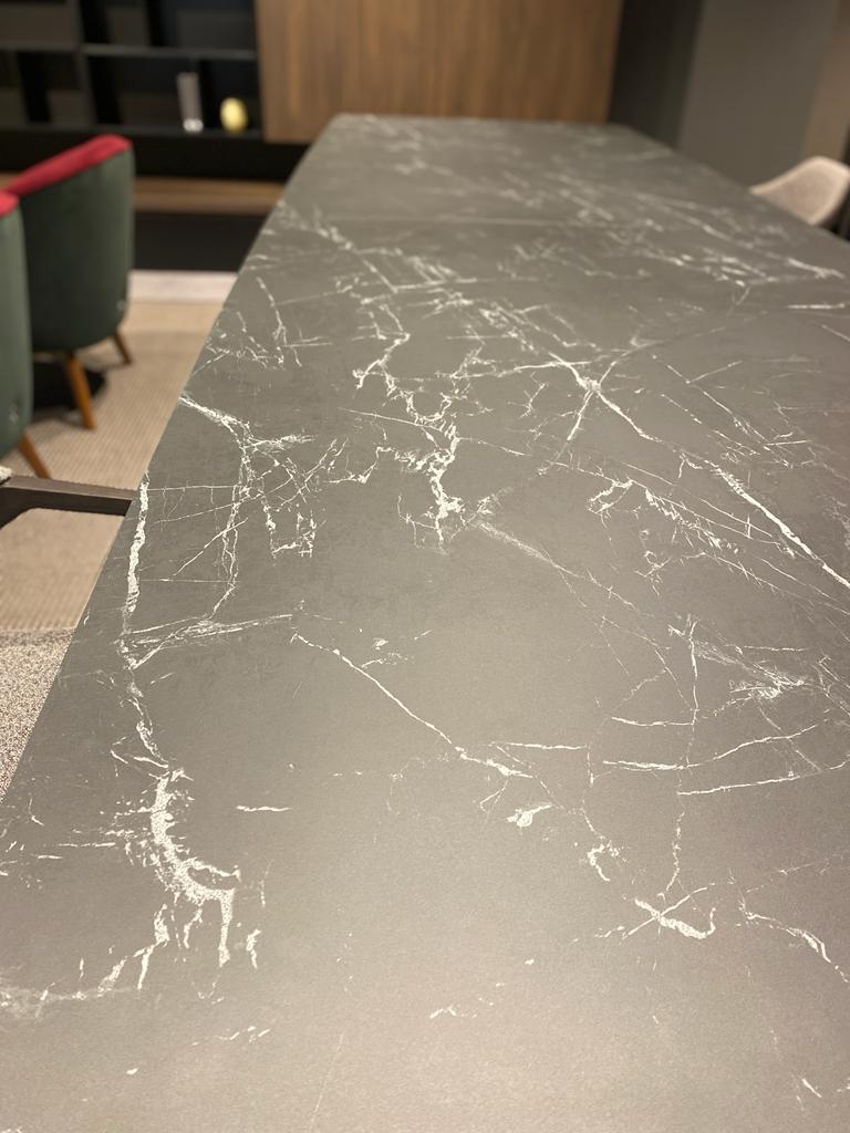 Трапезна маса «Porcelain» + керамичен плот