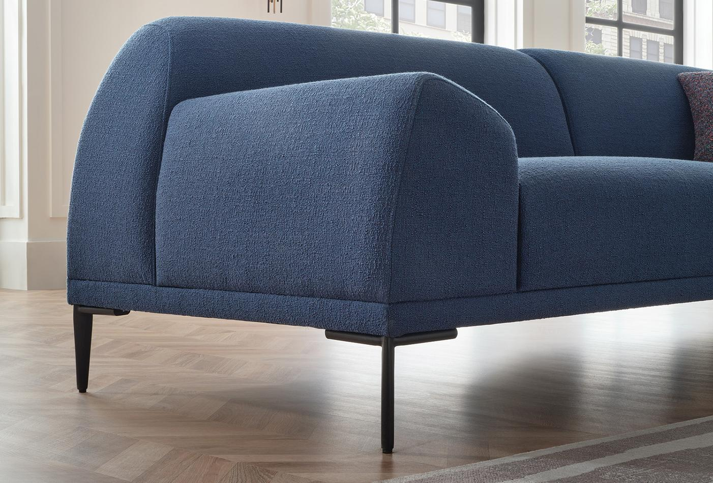 Триместен диван «Swan» + 2 декоративни възглавници, ширина 260см