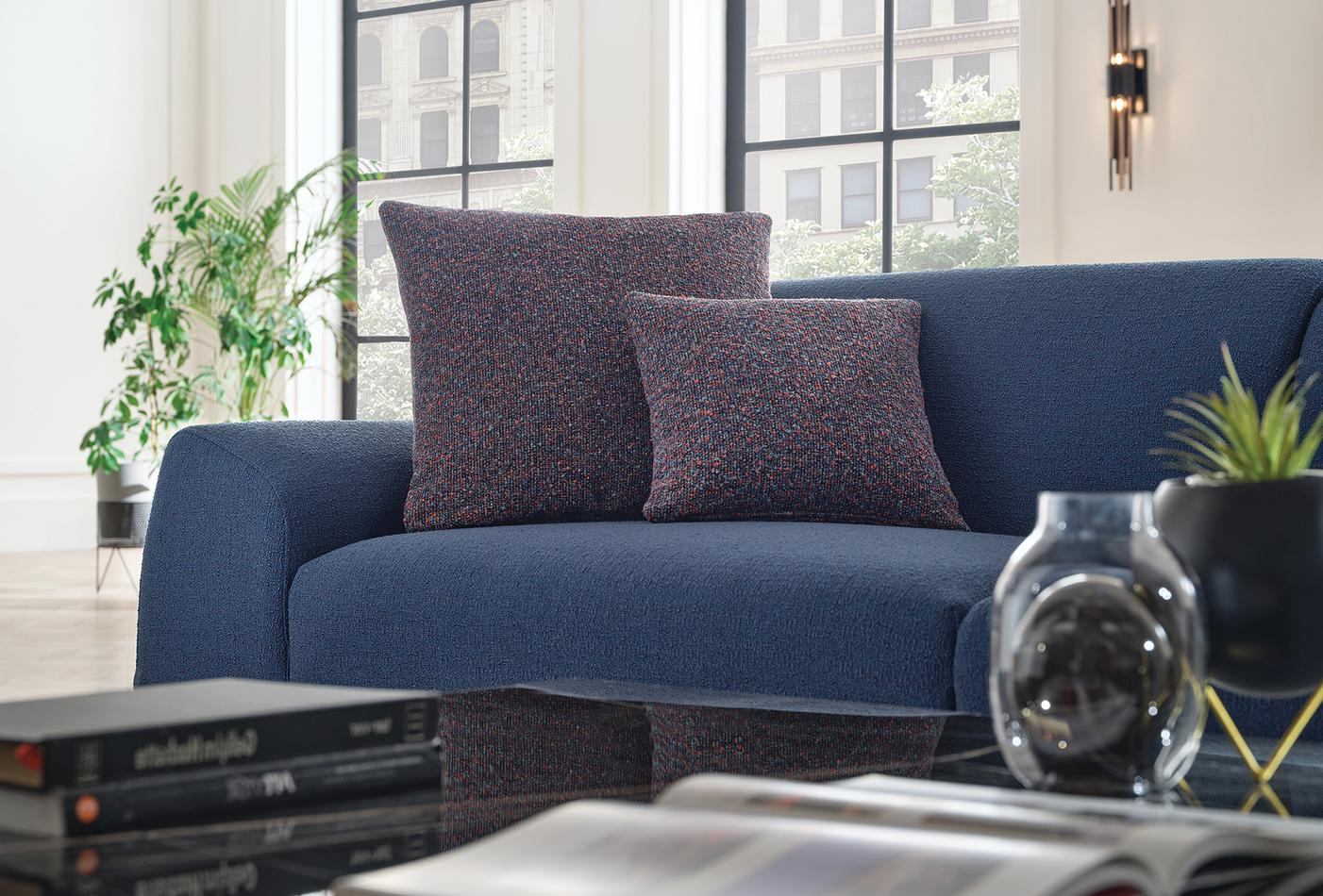 Триместен диван «Swan» + 2 декоративни възглавници, ширина 260см