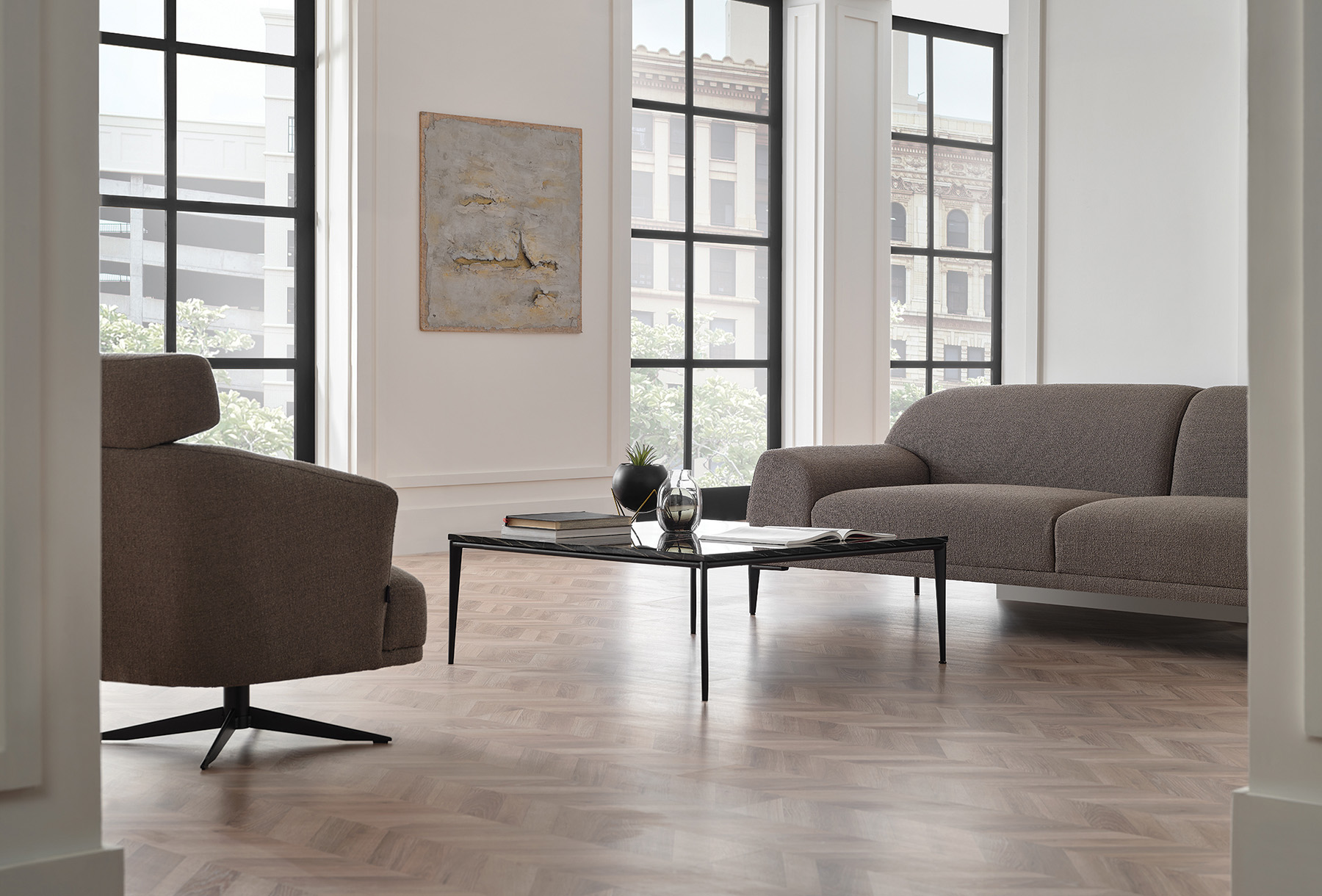 Триместен диван «Swan» + 2 декоративни възглавници, ширина 240см