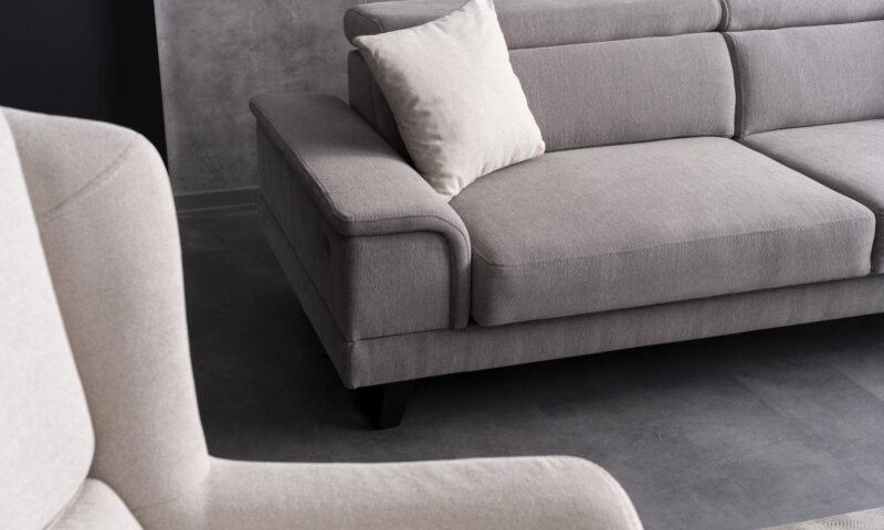 Триместен разтегателен диван «Palermo» с електрически механизъм, с декоративни възглавници, ширина 235см