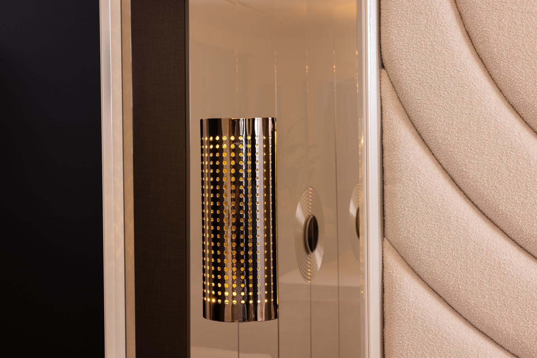 Тапицирано легло «Panemera» + табла с огледало и осветление - с място за съхранение, повдигащ механизъм