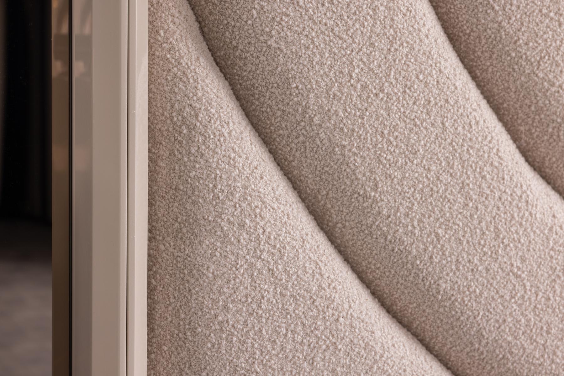 Тапицирано легло «Panemera» + табла с огледало и осветление - с място за съхранение, повдигащ механизъм