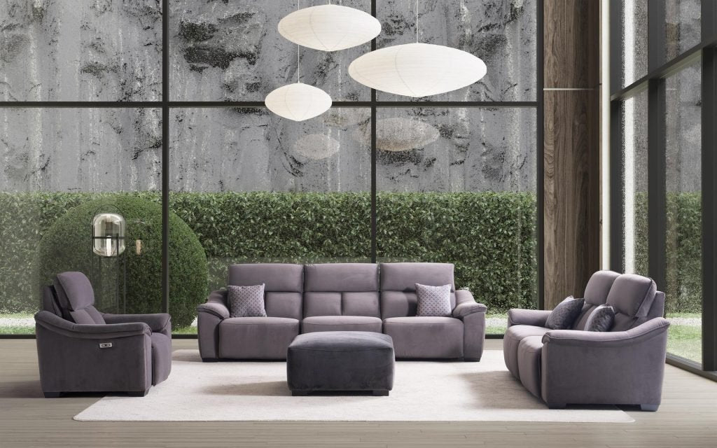 Триместен диван «Pristine» с електрически релакс механизъм, USB зарядна станция, ширина 290см