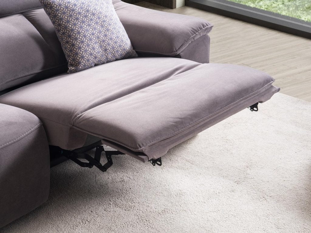 Триместен диван «Pristine» с електрически релакс механизъм, USB зарядна станция, ширина 290см